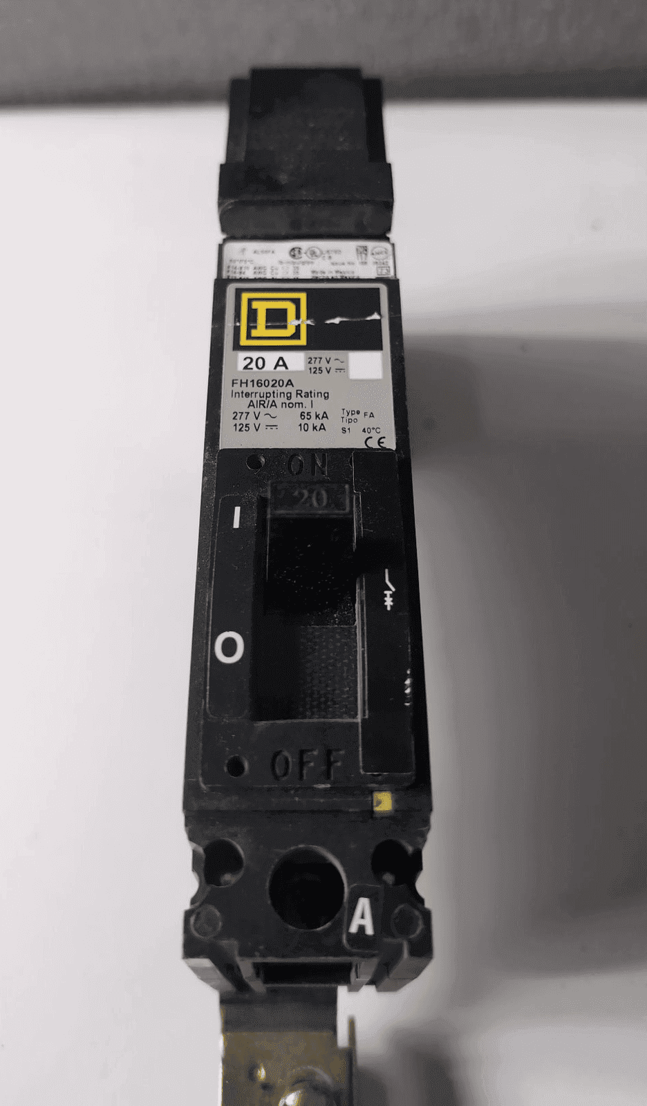 Square D FH16020A Circuit Breaker — image 1 of 6