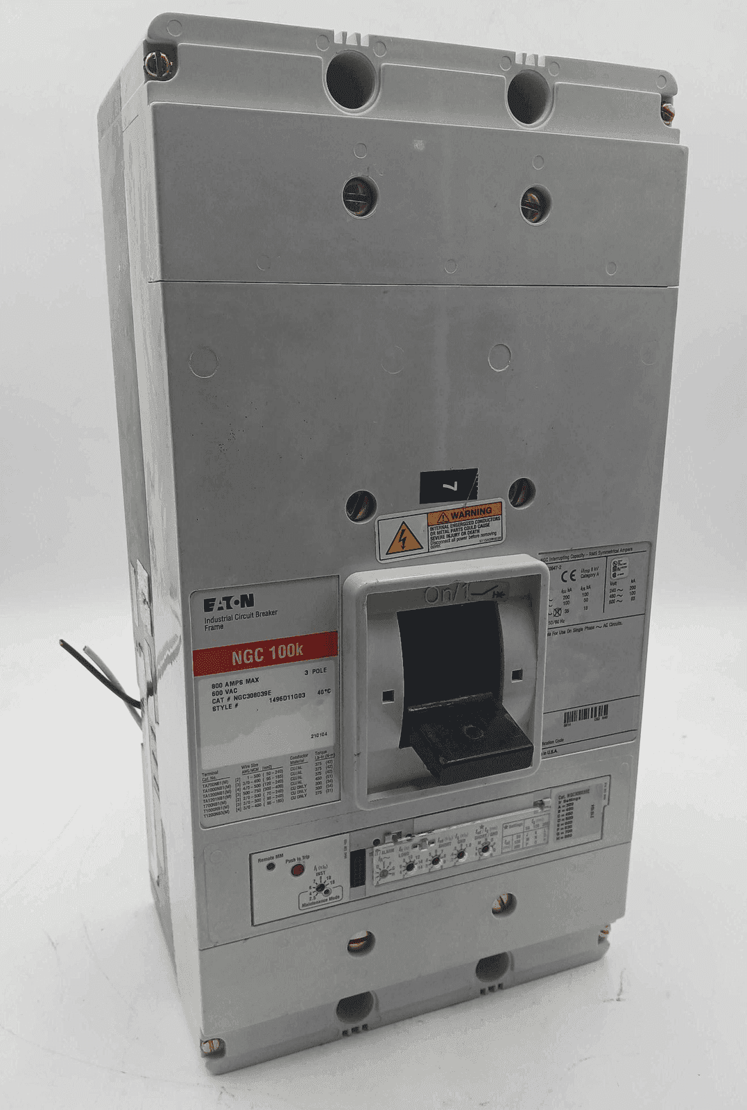 Eaton NGC308039E Circuit Breaker — image 1 of 10