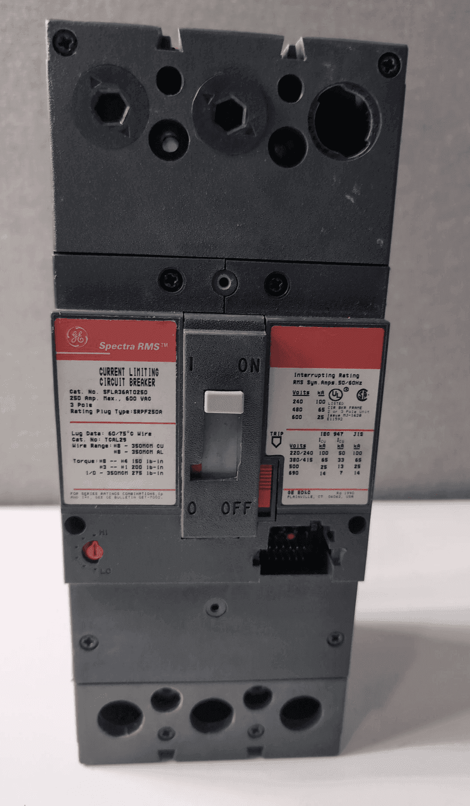 GE SFLA36AT0250 Circuit Breaker — image 1 of 7