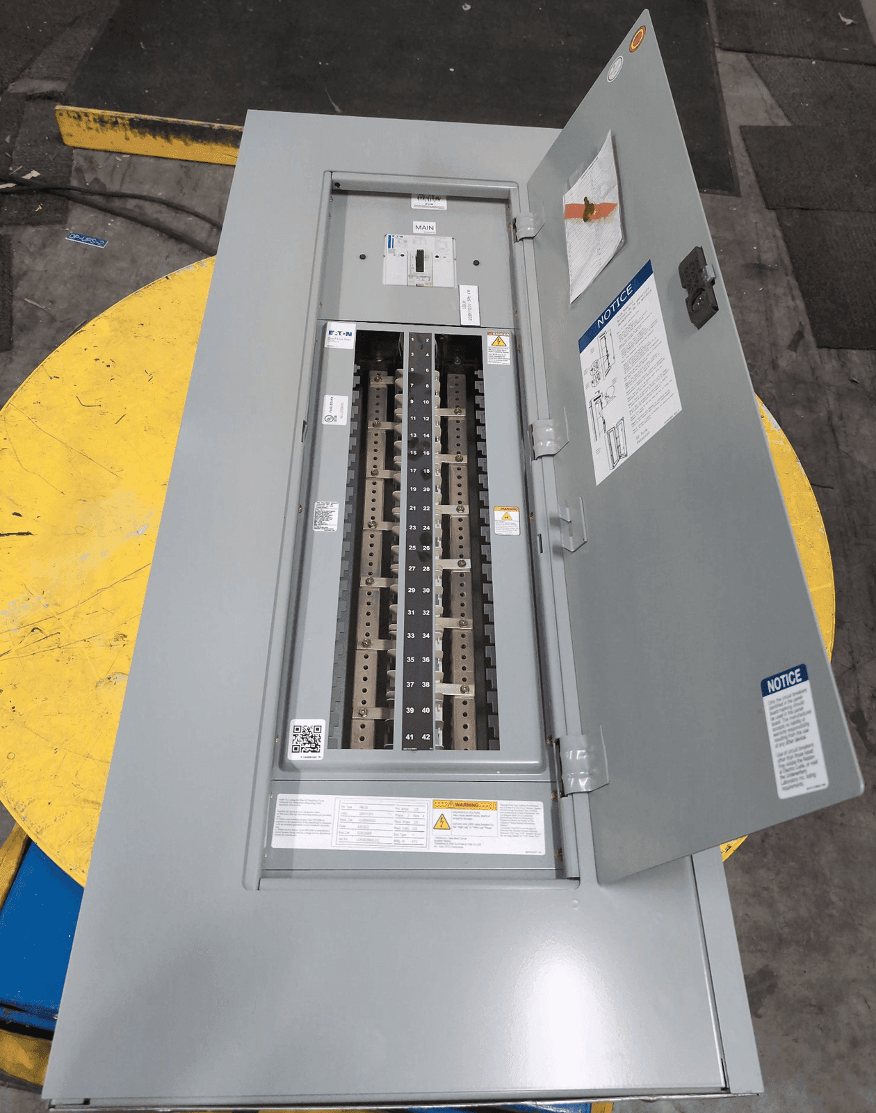 Eaton PRL1X Panel — image 1 of 14