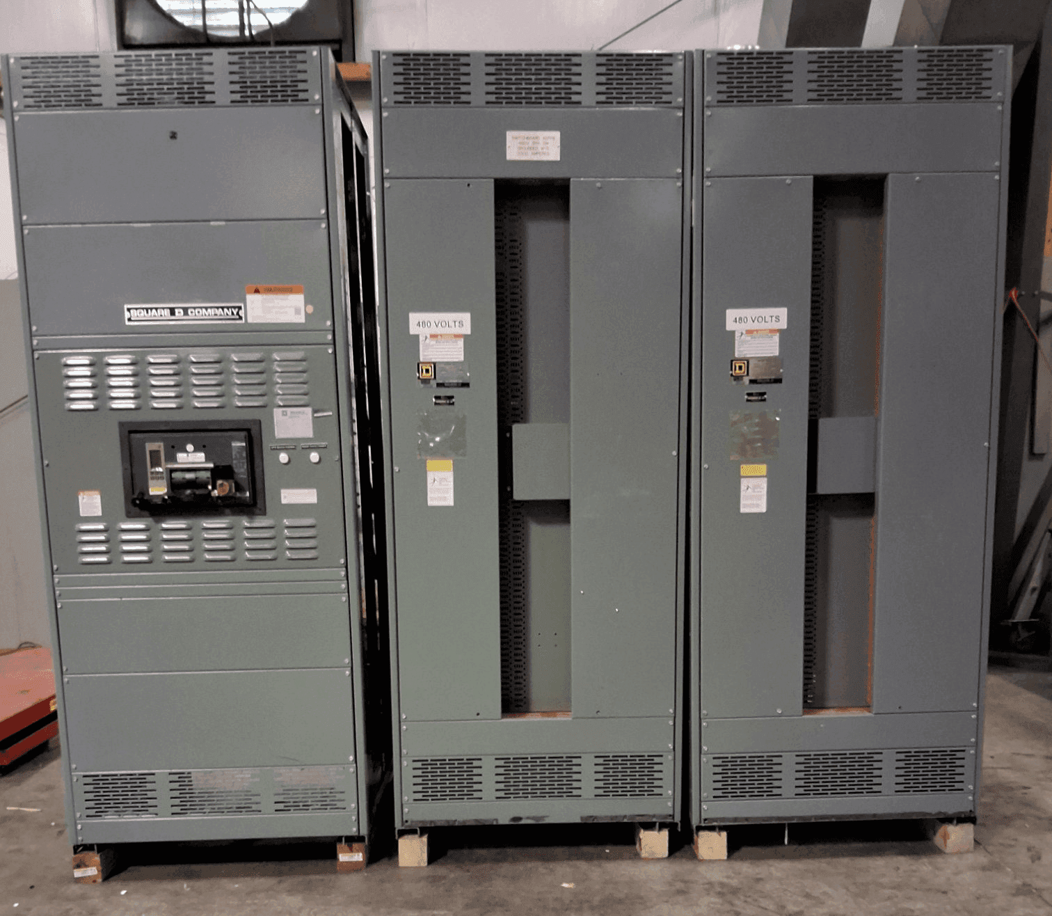 Square D QED SWITCHBOARD Switchboard — image 1 of 17