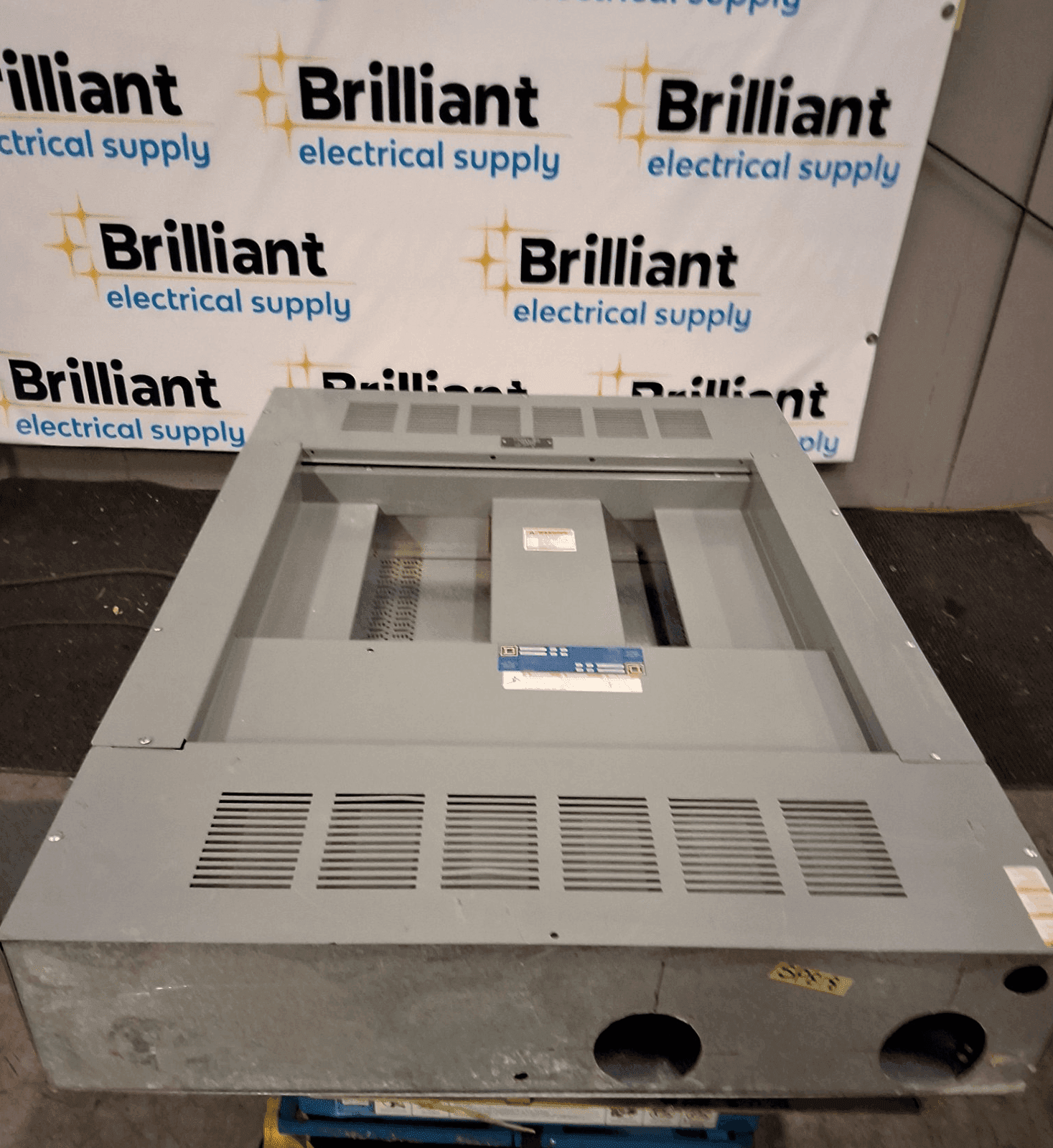 Square D I Line 800A 480Y/277V MLO Panelboard NEMA 1