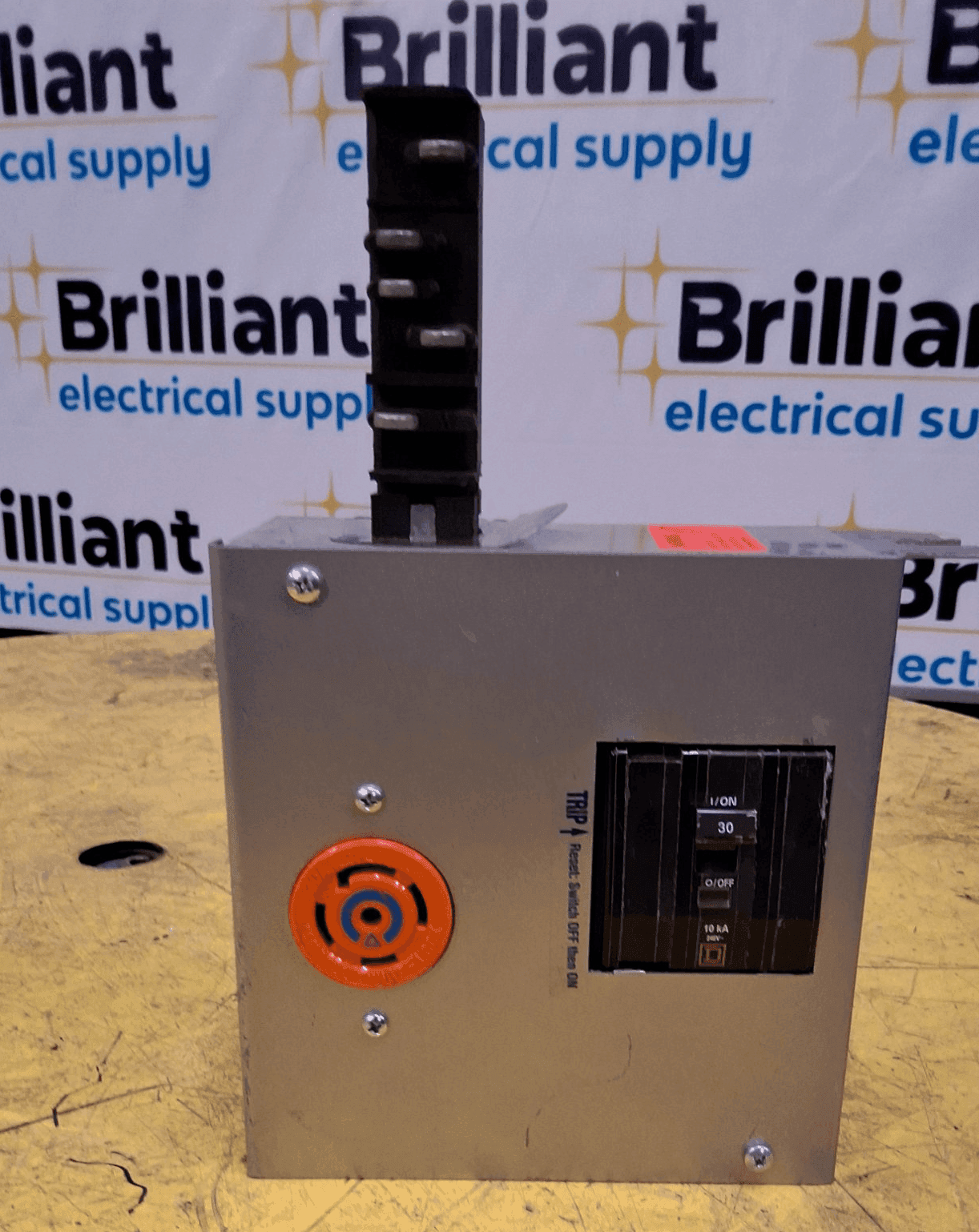 STARLINE CB225GE12-L2130-4 Bus Plug 30A 208/120V 4P Breaker NEMA 1
