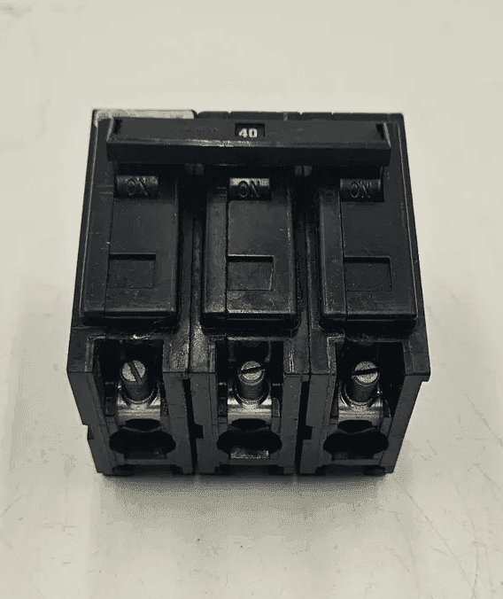 Cutler-Hammer QBHW3040H Circuit Breaker — image 1 of 7