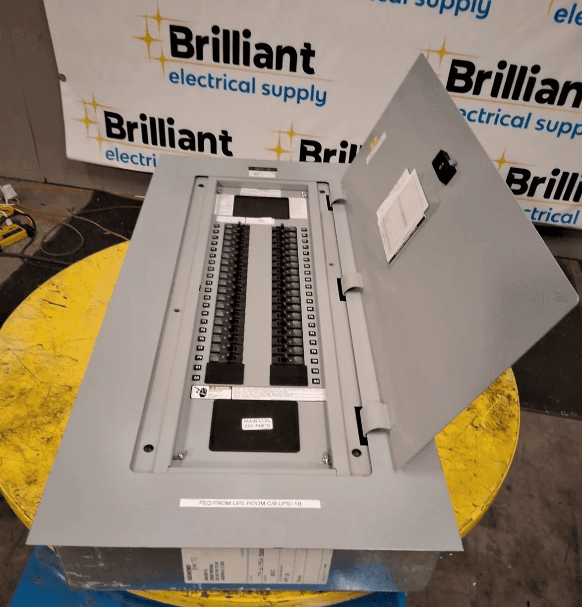 Siemens P1C42ML250ABF Panelboard 250A 208Y/120V 42 Cir MLO NEMA 1