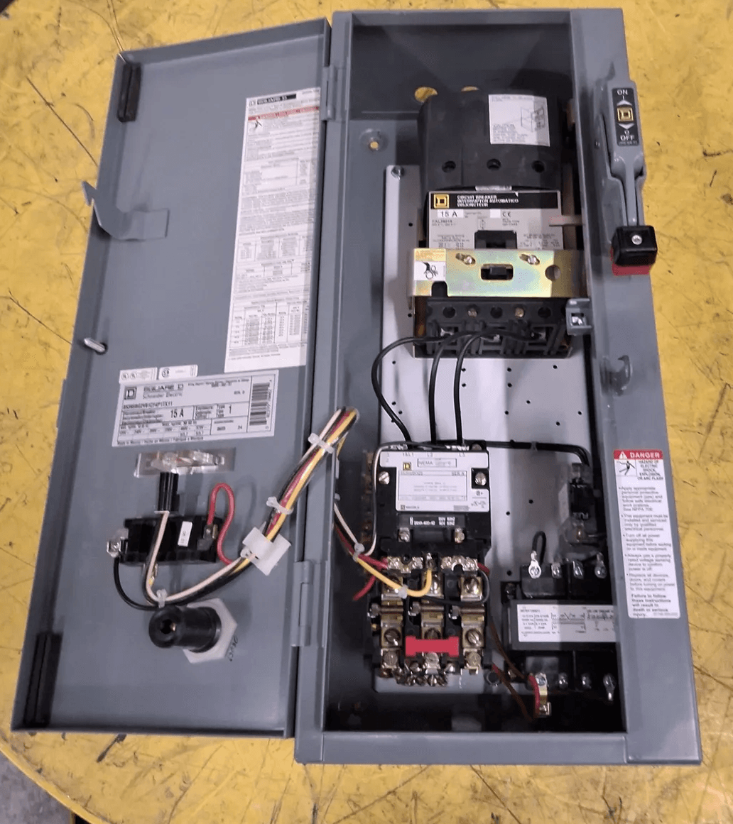 Square D 8539SBG2V81CF4P1TX11 NEMA Size 0 Combination Starter w/ FAL36015 Breaker