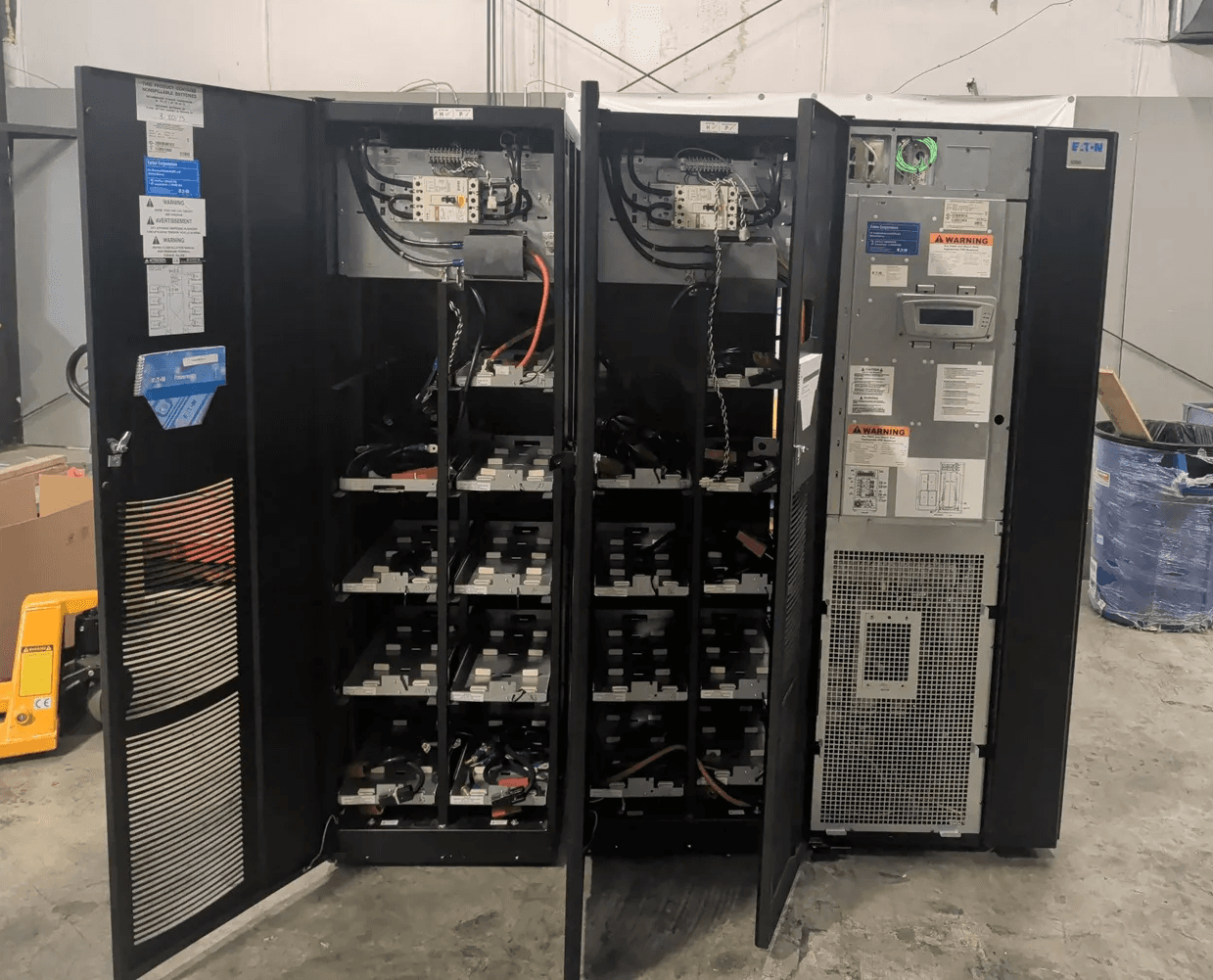 Eaton EATON 9390-40 UPS — image 1 of 15