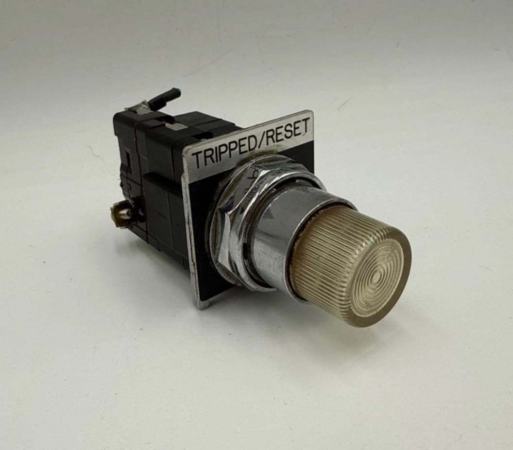 Cutler Hammer 10250T Pushbutton Illuminated Control Trip Reset 10250T476C25-1