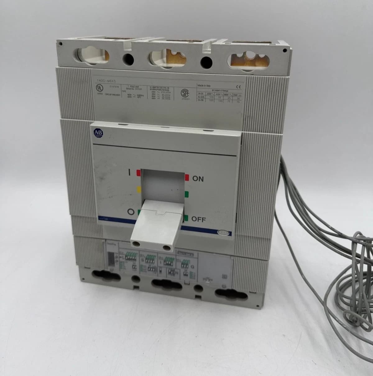 Allen Bradley 140G-M6X3 Circuit Breaker 600A 3P 600V 3PH LSIG Trip 600 Amp – image 1
