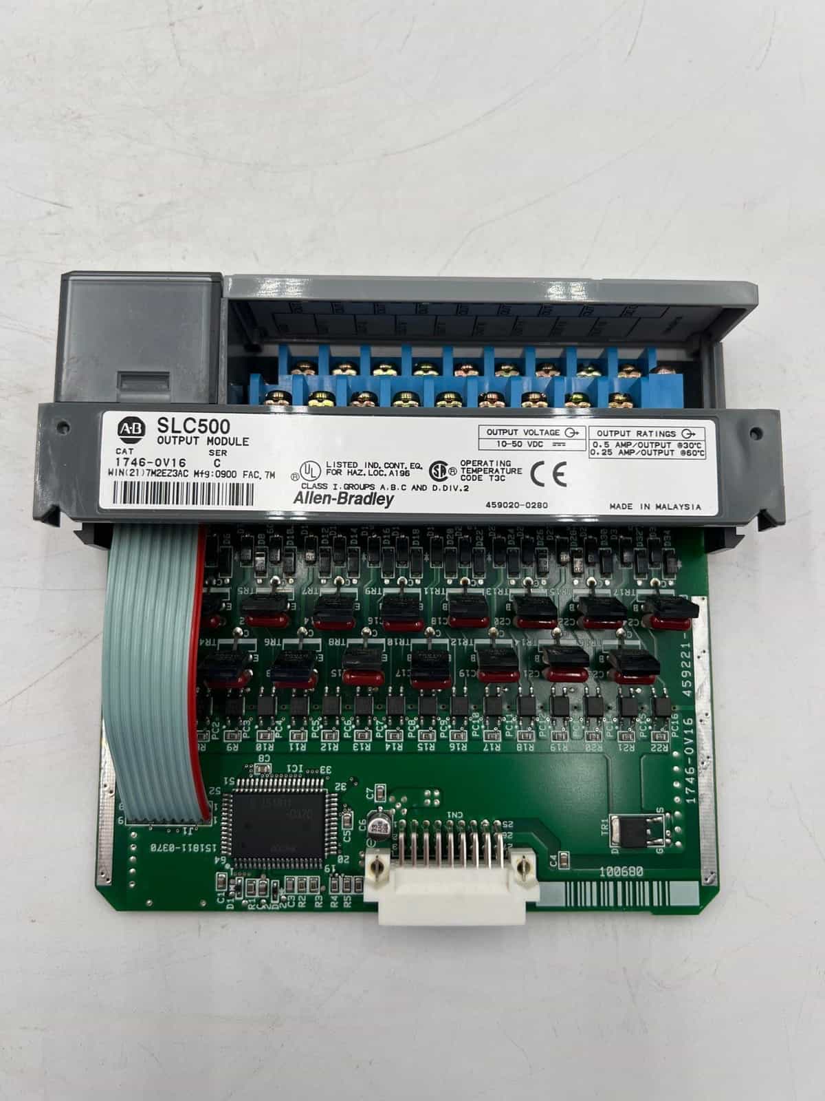 Allen-Bradley 1746-OV16 Accessory — image 1 of 4
