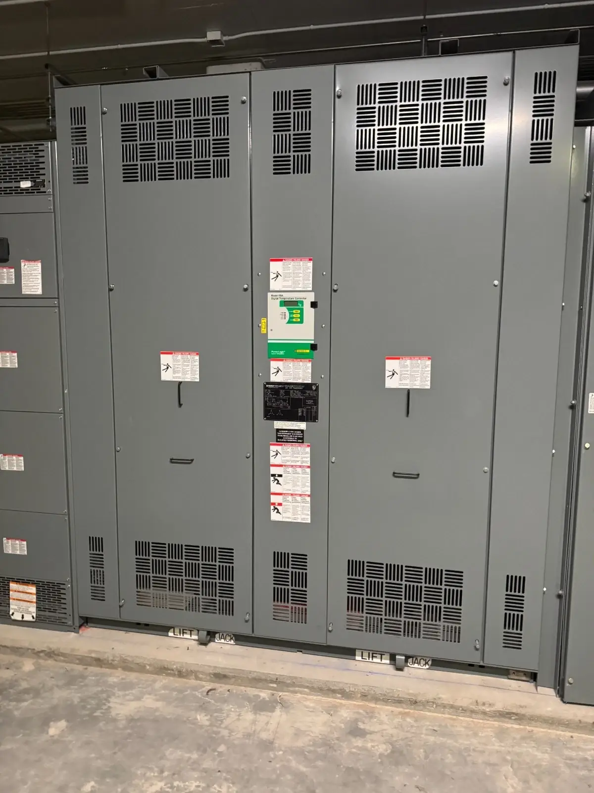 Square D 35817418-003-01 Dry Type Transformers — image 1 of 2