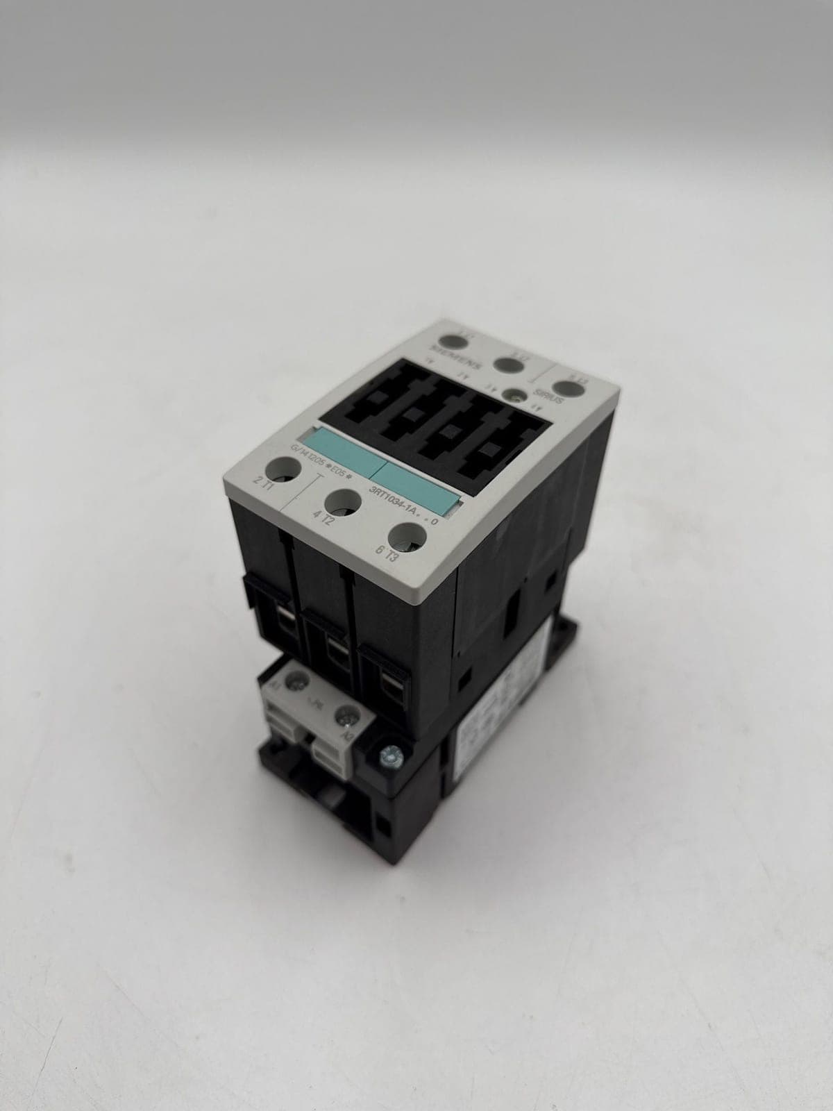 Siemens 3RT1034-1AP60 Contactor — image 1 of 7