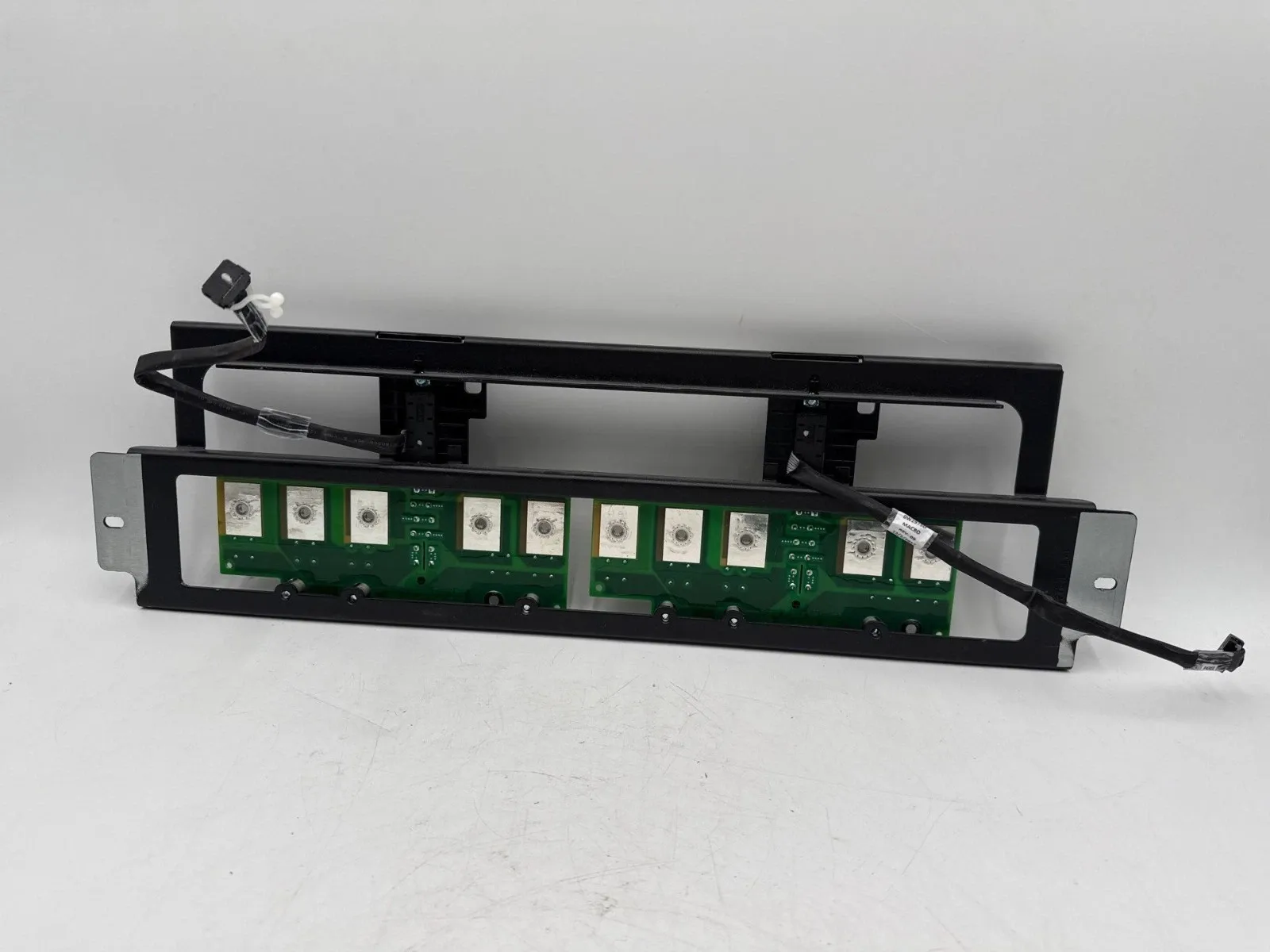 APC 640-4705F-Z Accessory — image 1 of 8