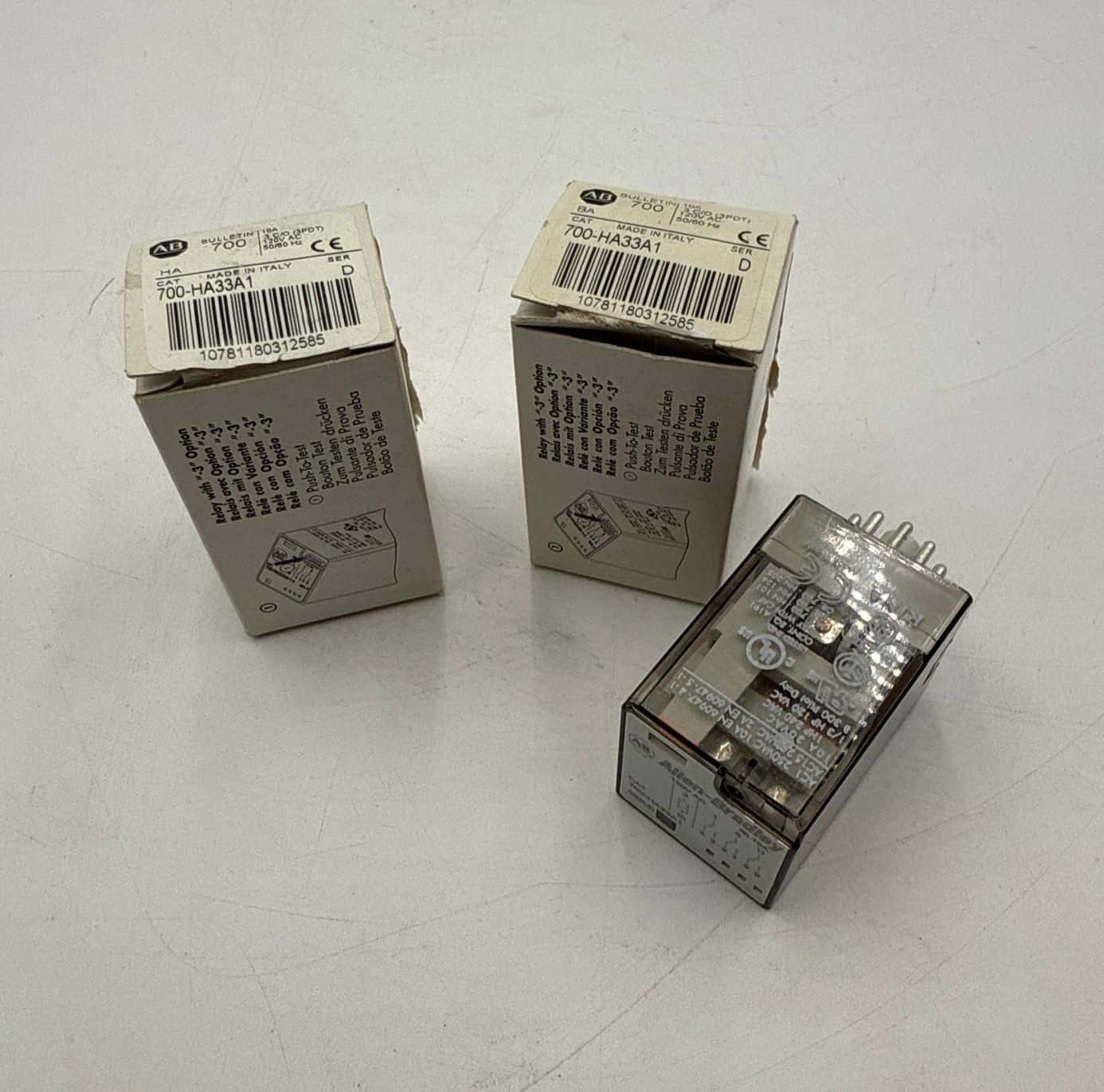 Allen-Bradley 700-HA33A1 Accessory — image 1 of 7