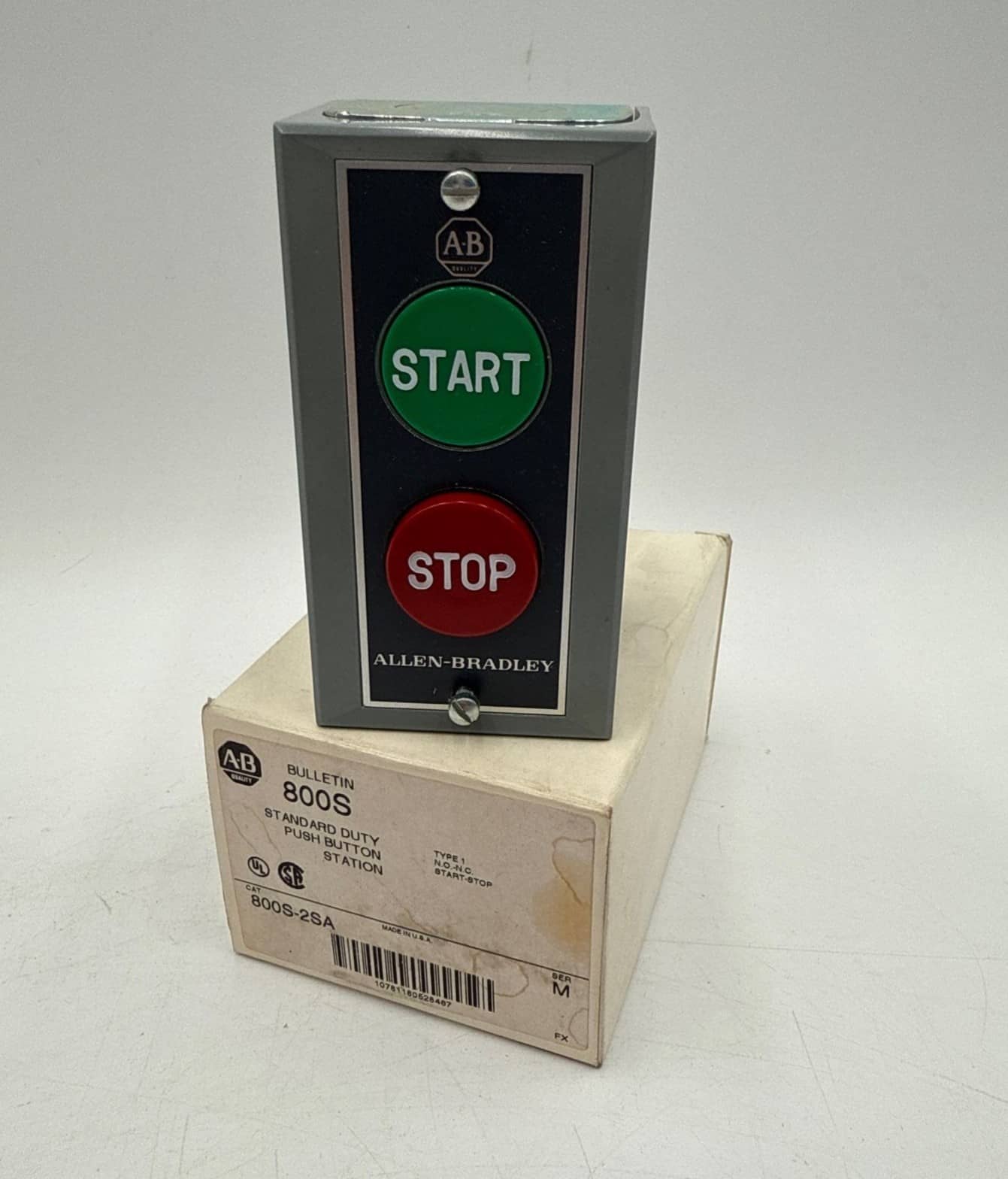 Allen-Bradley 800S-2SA Accessory — image 1 of 5