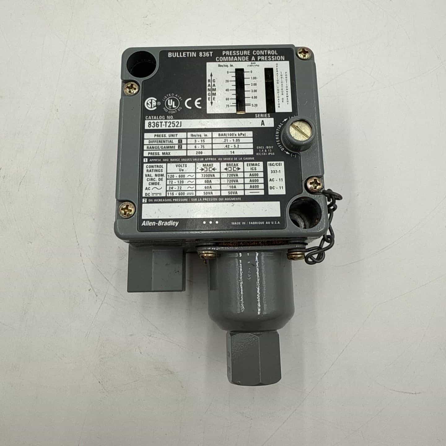 Allen-Bradley 836T-T252J Accessory — image 1 of 9