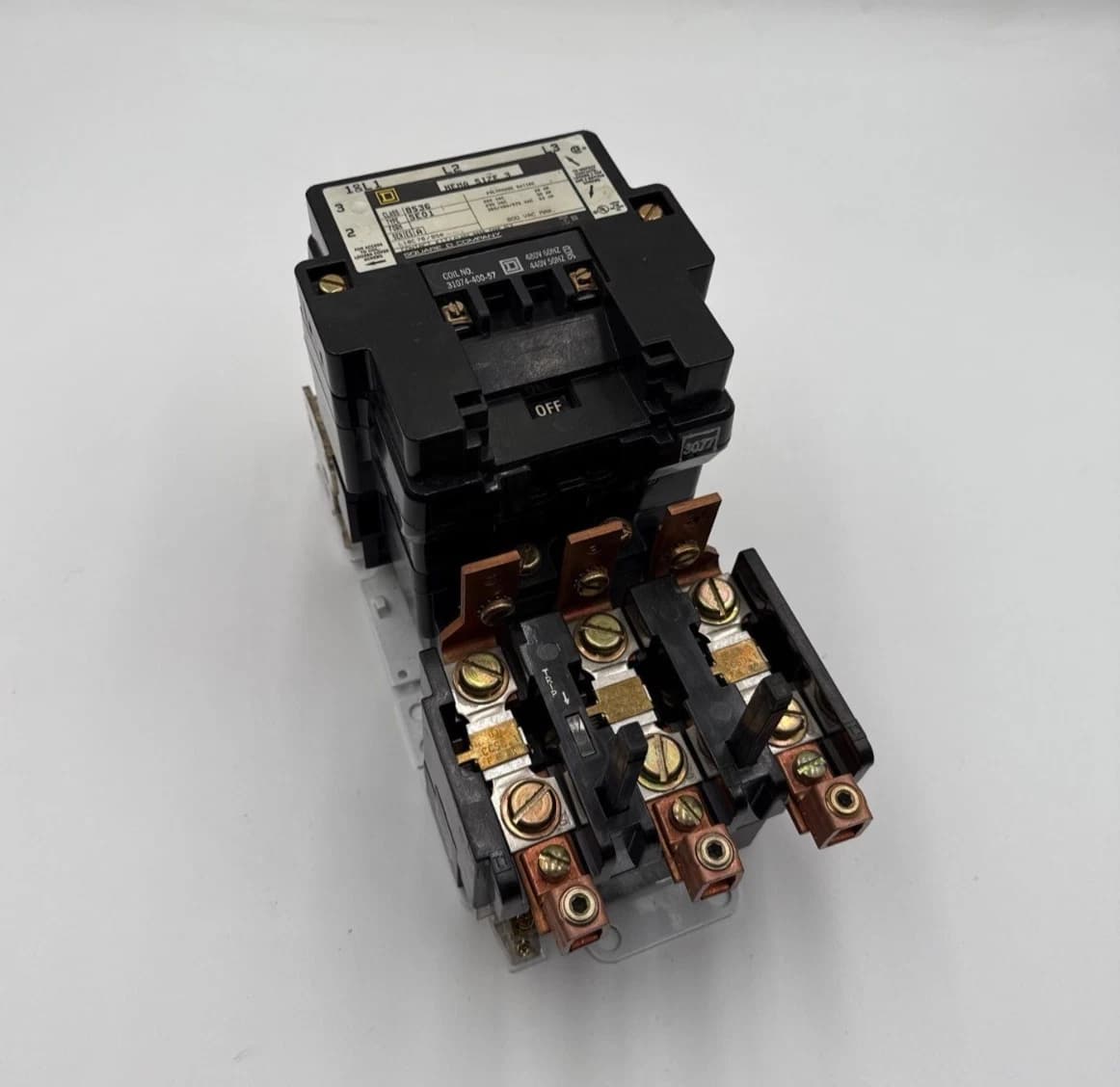 Square D 8536SE01S NEMA Size 3 Starter 90A 3P 600V 3PH 50HP Coil 440/480V