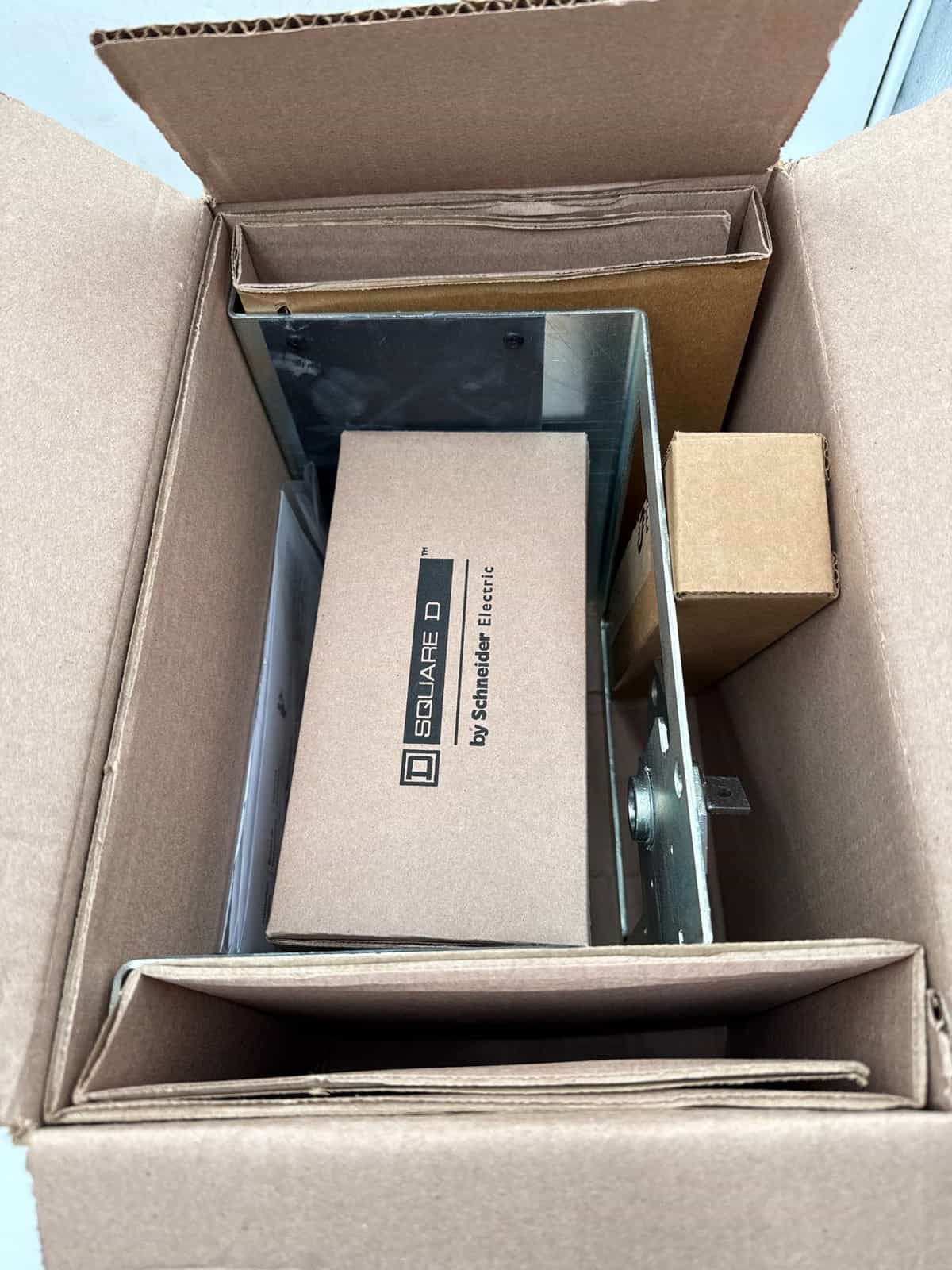 Square D 9421LW1 Circuit Breaker Accessory — image 1 of 6