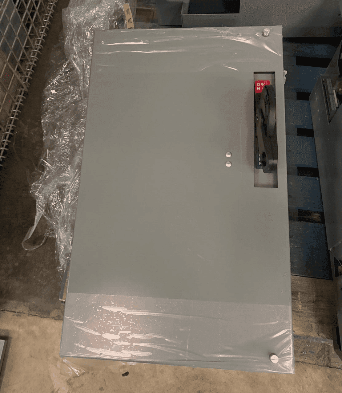 Allen-Bradley 1494U-D200 MCC Bucket — image 1 of 8