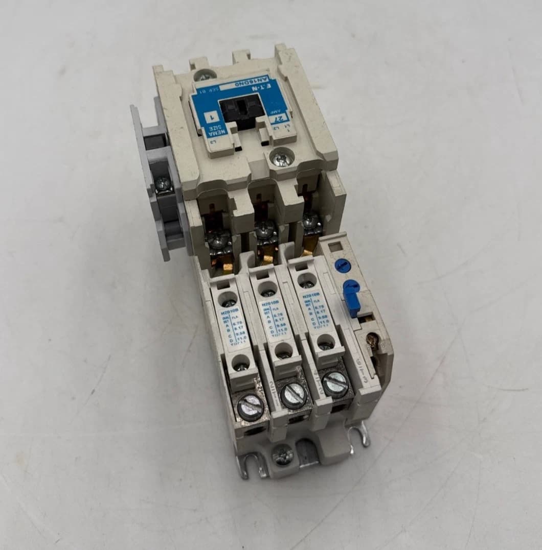 Cutler Hammer AN16DN0 Starter NEMA Size 1 27A 3P Coil 110/120V Overload C306GN3