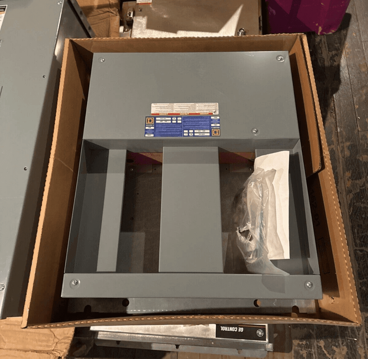 Square D HCM14484 Panel — image 1 of 5