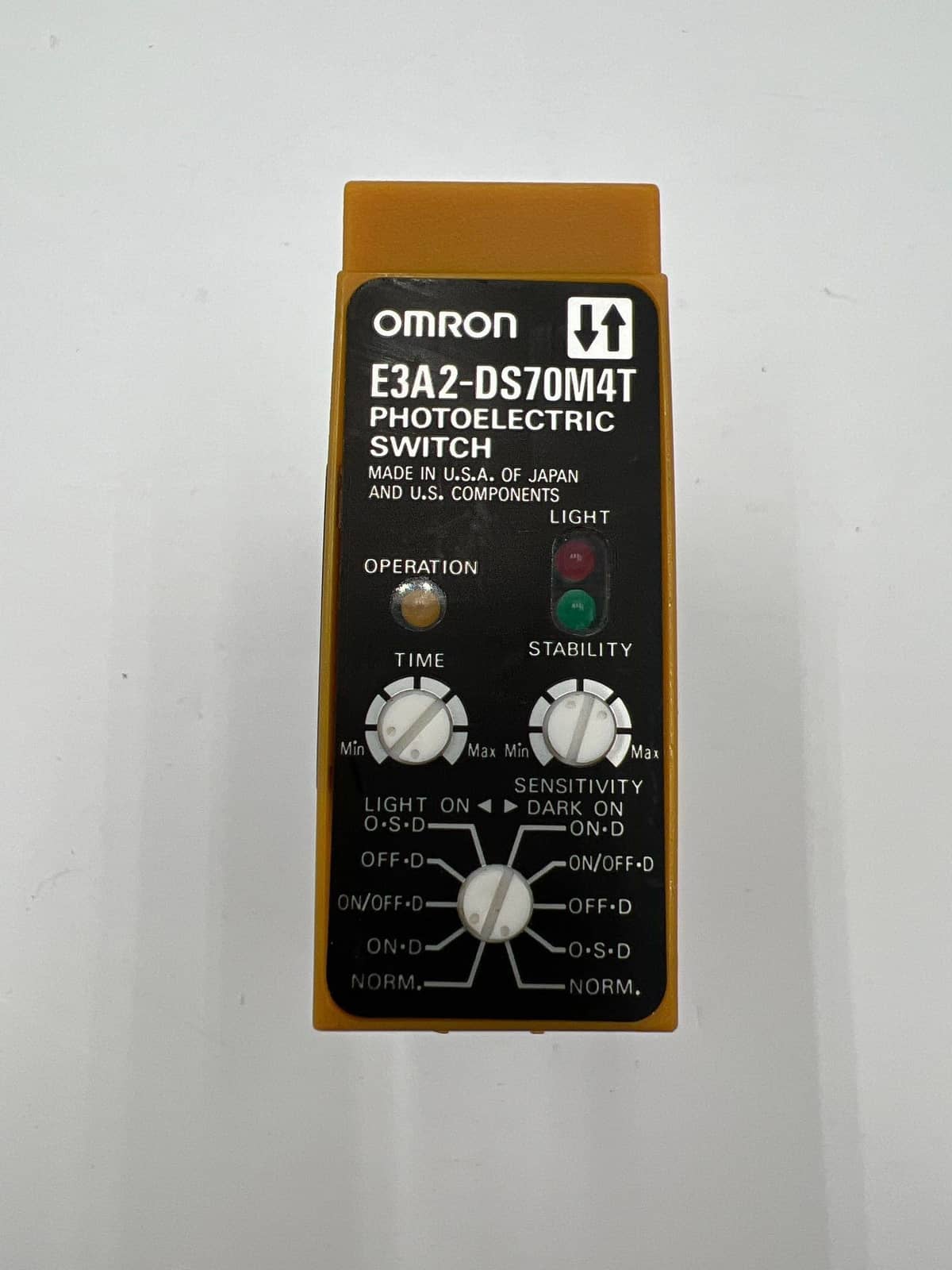Omron E3A2-DS70M4T Accessory — image 1 of 5
