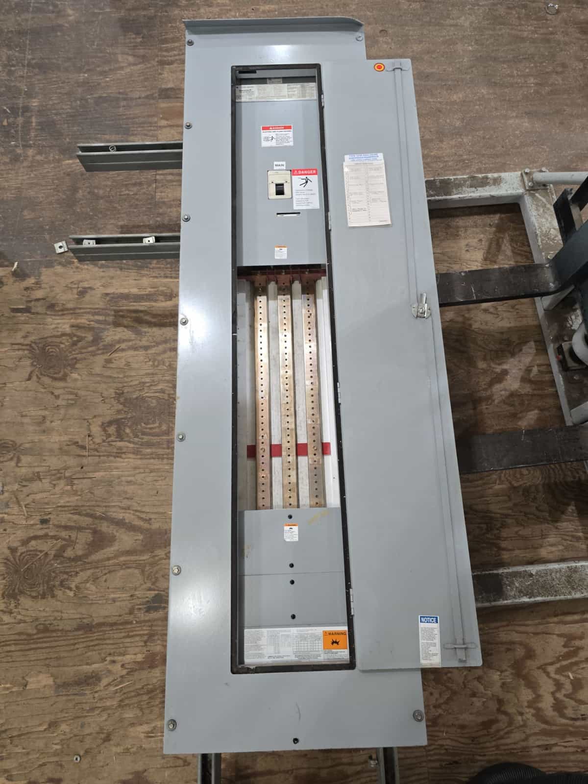 Eaton PRL3A Panel — image 1 of 9