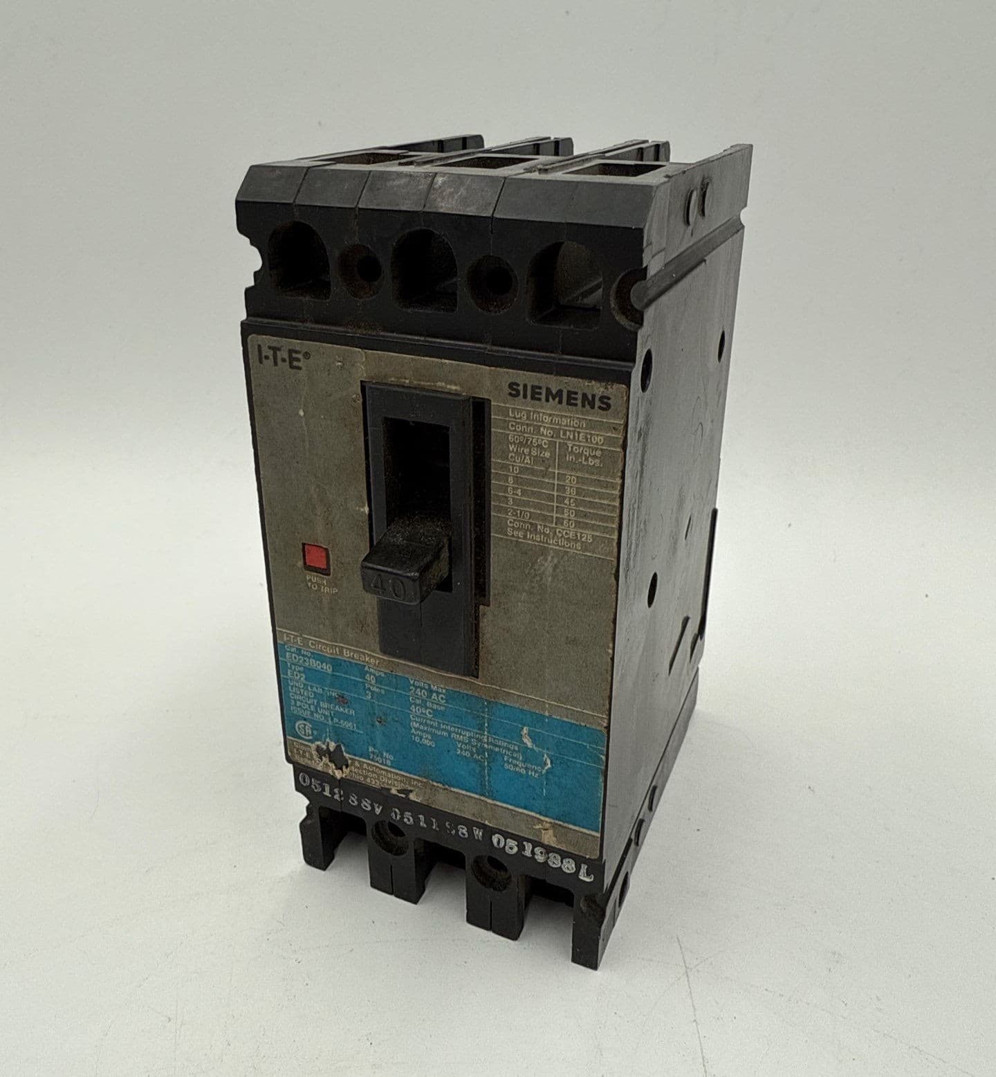 Siemens ITE ED23B040 Circuit Breaker 40A 3P 240V ED2 40 Amp 3 Pole – image 1