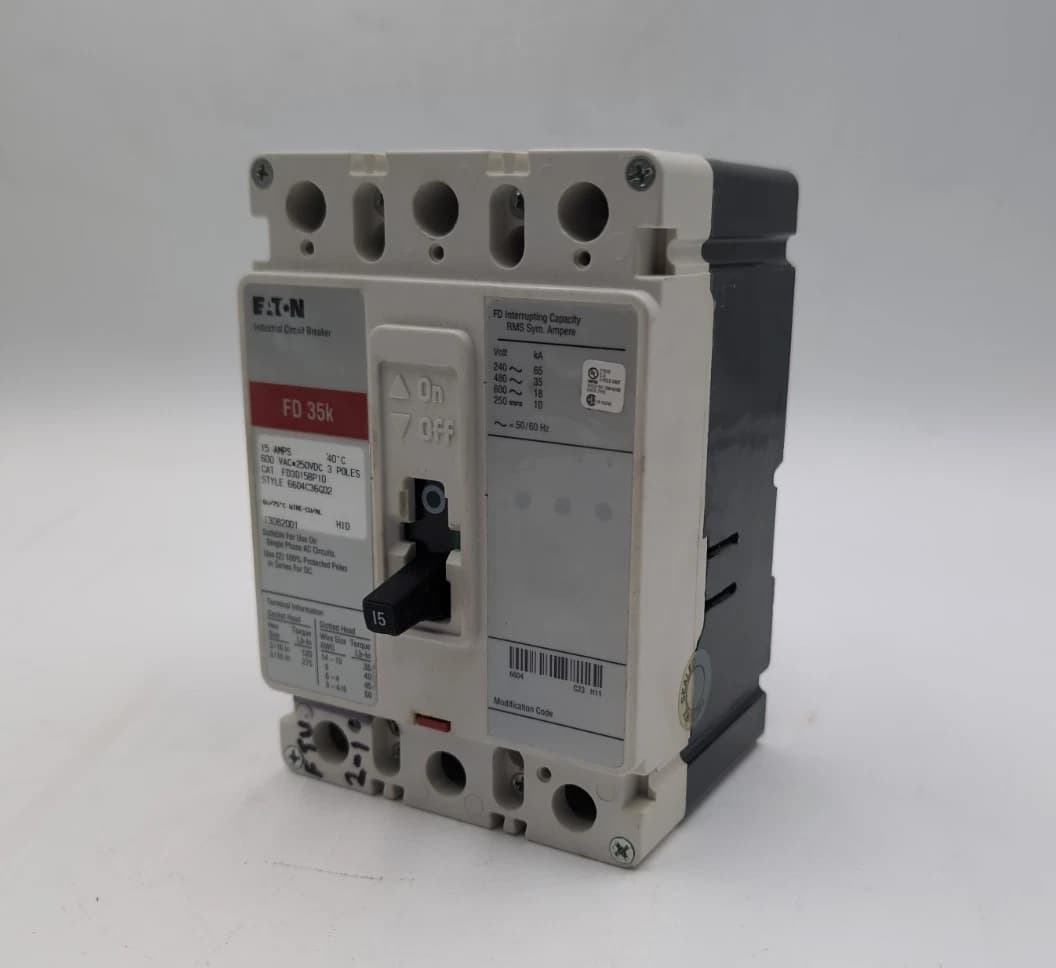 Eaton FD3015BP10 Circuit Breaker 15A 3P 600V FD 35k 15 Amp 3 Pole USED – image 1