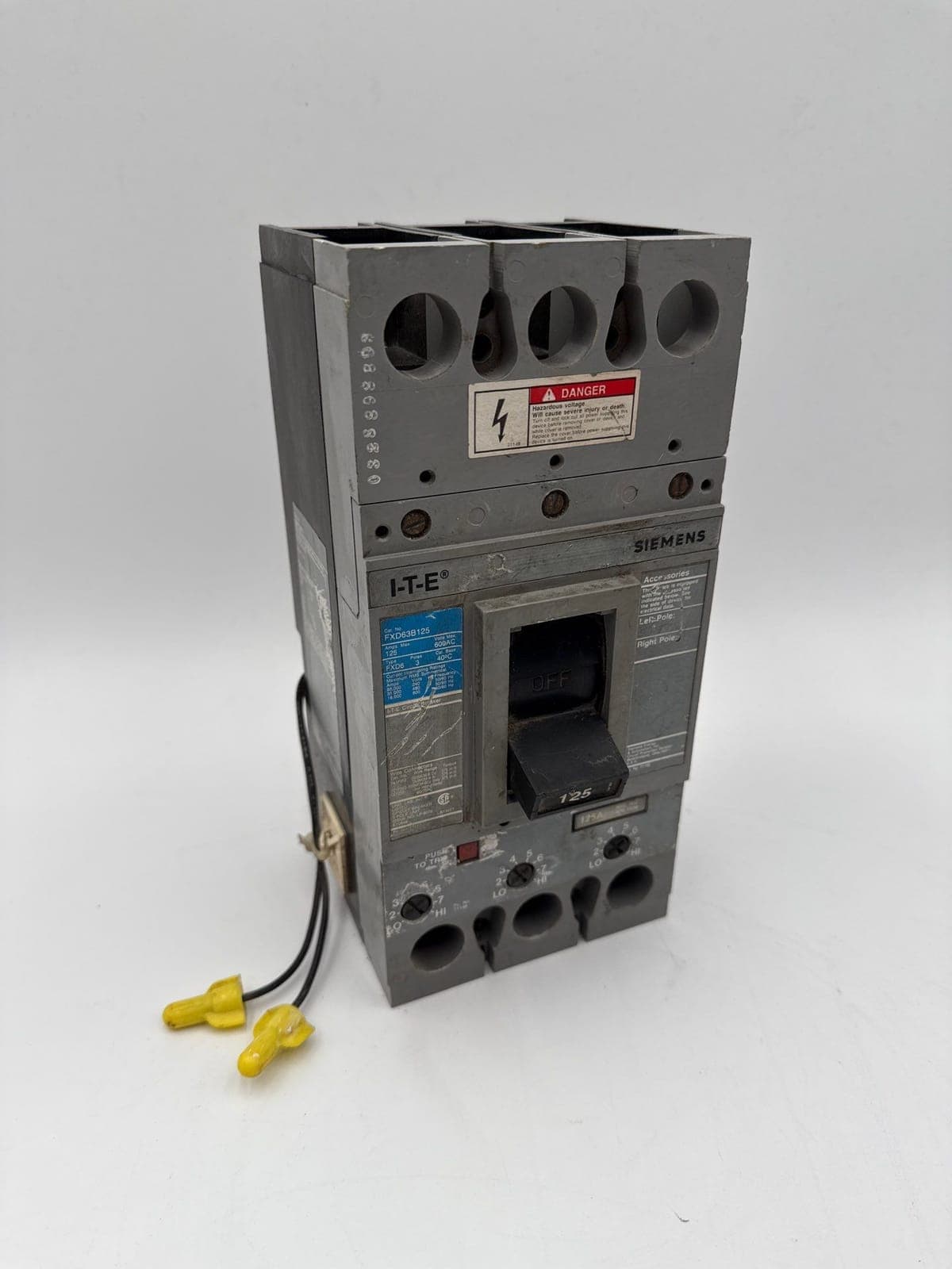 Siemens FXD63B125 Circuit Breaker — image 1 of 7