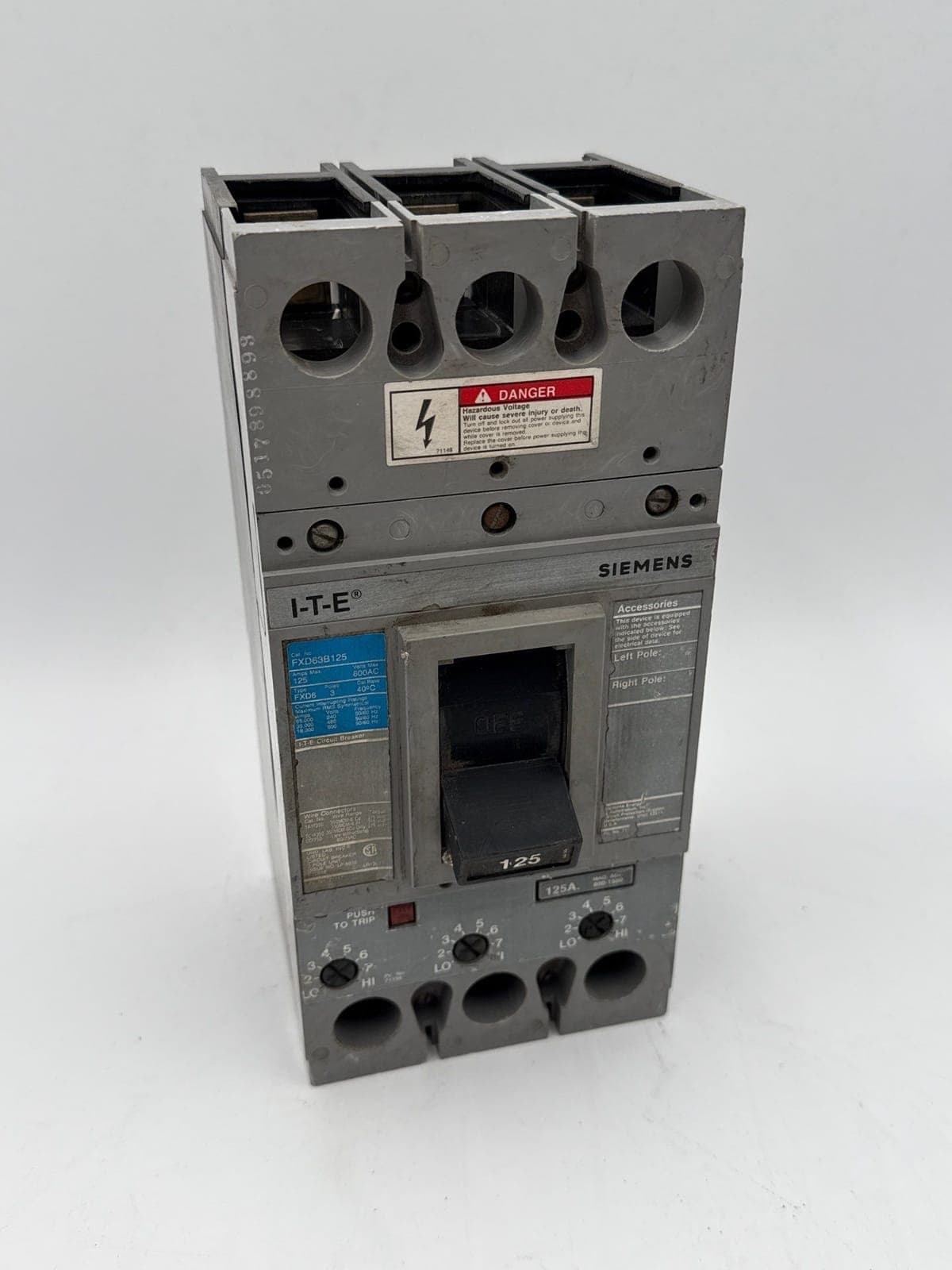 Siemens FXD63B125 Circuit Breaker — image 1 of 9