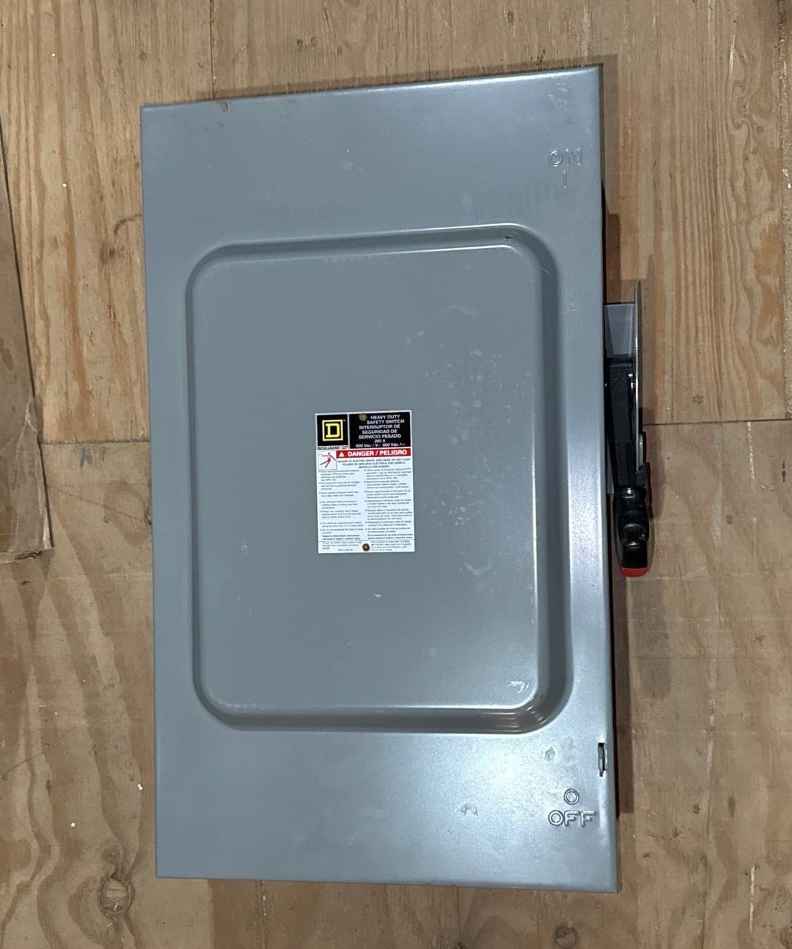 Square D H364 Safety Disconnect Switch 200A 3P 600V Indoor 200 Amp 3 Pole