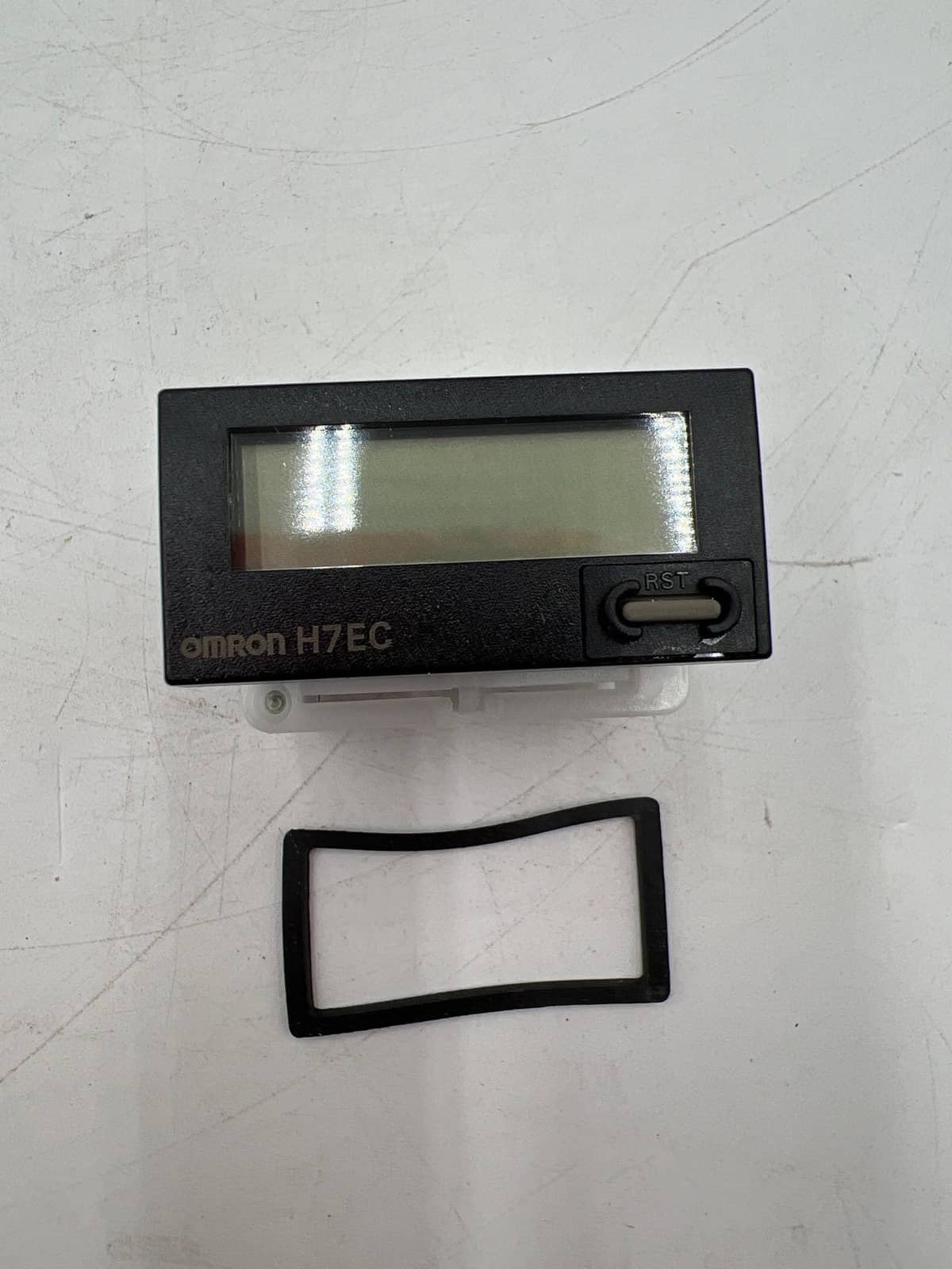 Omron H7EC-N-B Accessory — image 1 of 7
