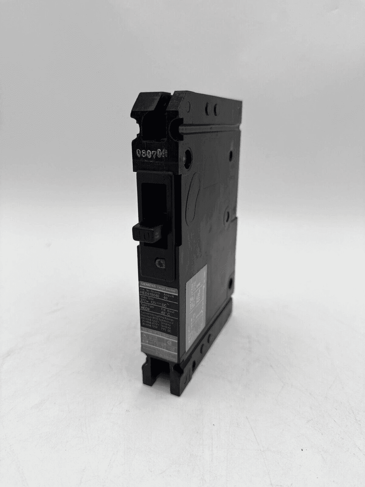Siemens HED41B040 Circuit Breaker — image 1 of 6