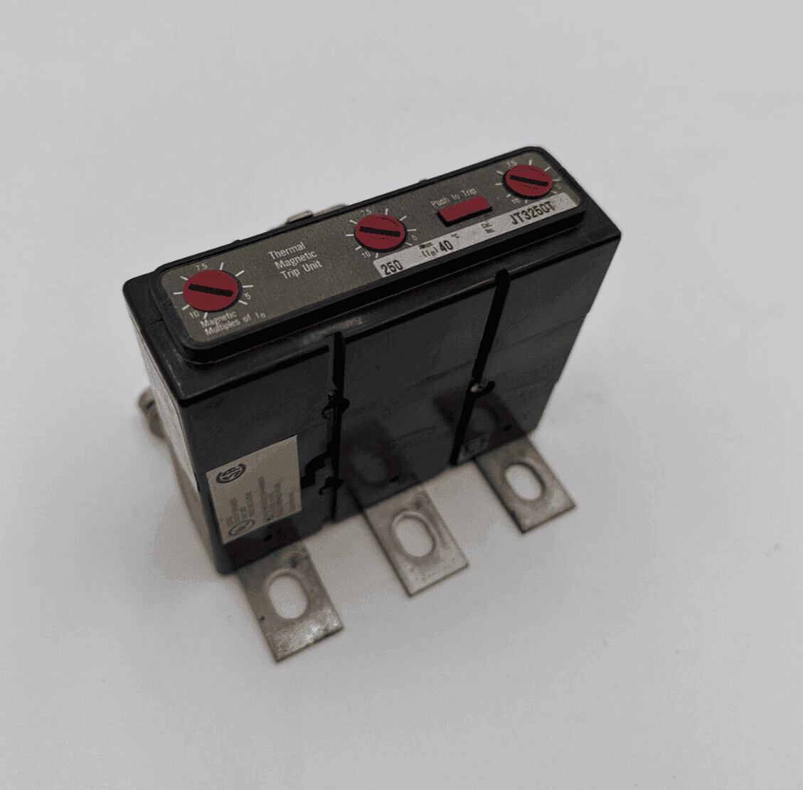 Cutler-Hammer JT3250T Circuit Breaker — image 1 of 5