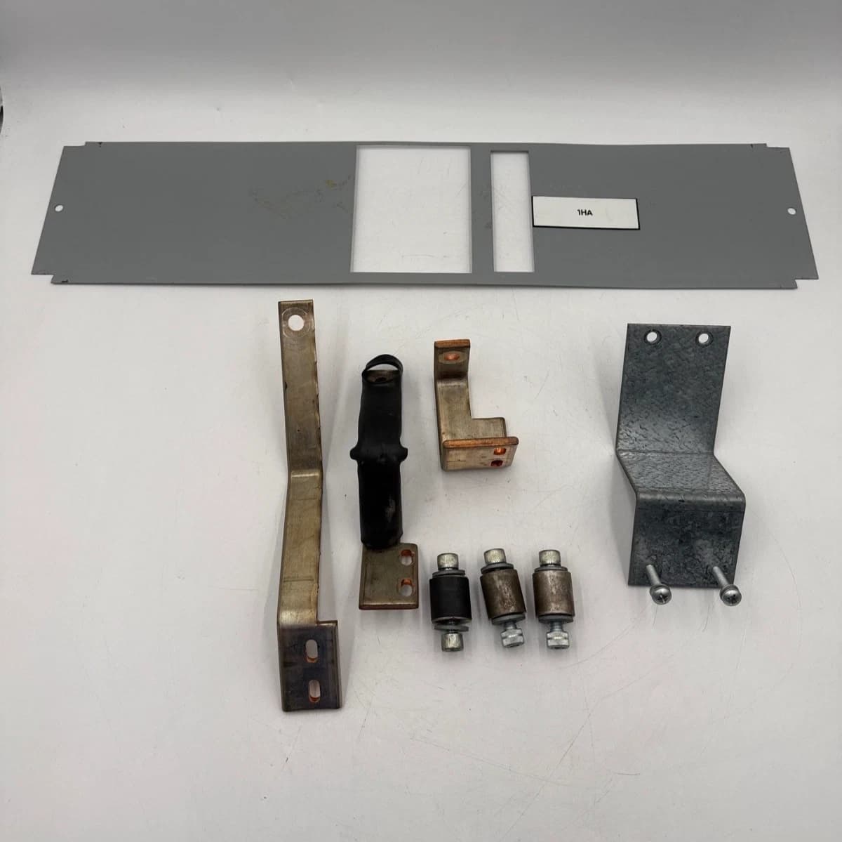 EATON Cutler Hammer KDS4K 25 Inch Breaker Mounting Hardware for PRL4A KPRL4KDS