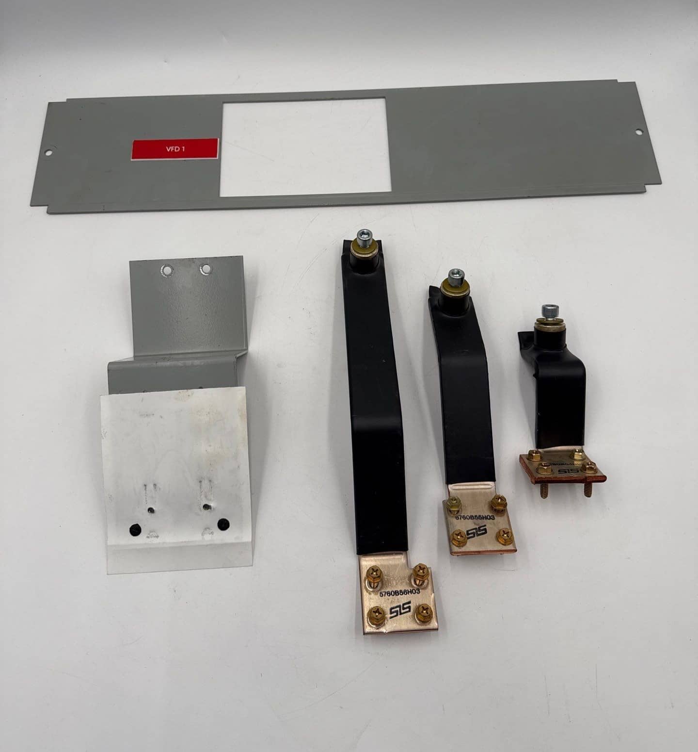 Eaton KPRL4LG 600A Mounting Kit 3P 600V 600 Amp LGH LGE Breakers Single 25"
