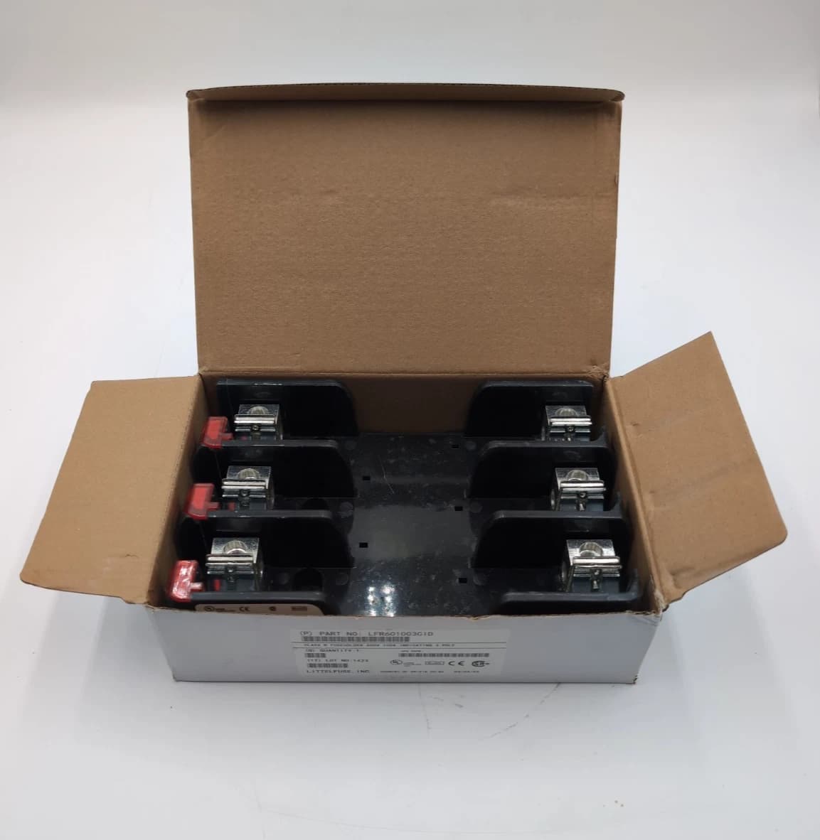 Littelfuse LFR601003CID Fuse Block for Class R FusesvLED Indication 100A 3P 600V – image 1