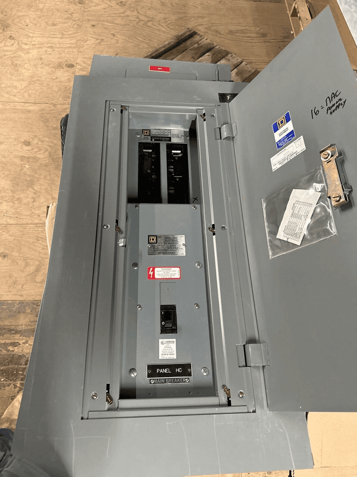 Square D NEHB Panel — image 1 of 10