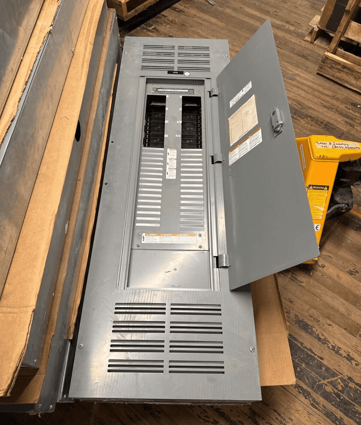 Square D NF Panel — image 1 of 12