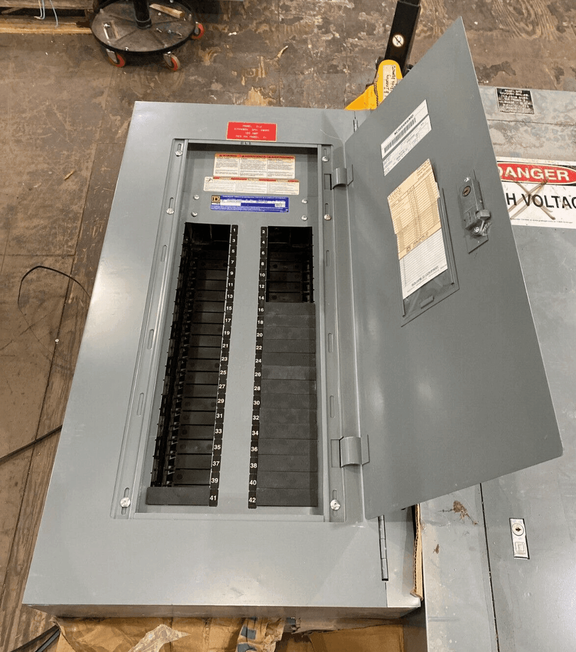 Square D NF Panel — image 1 of 12
