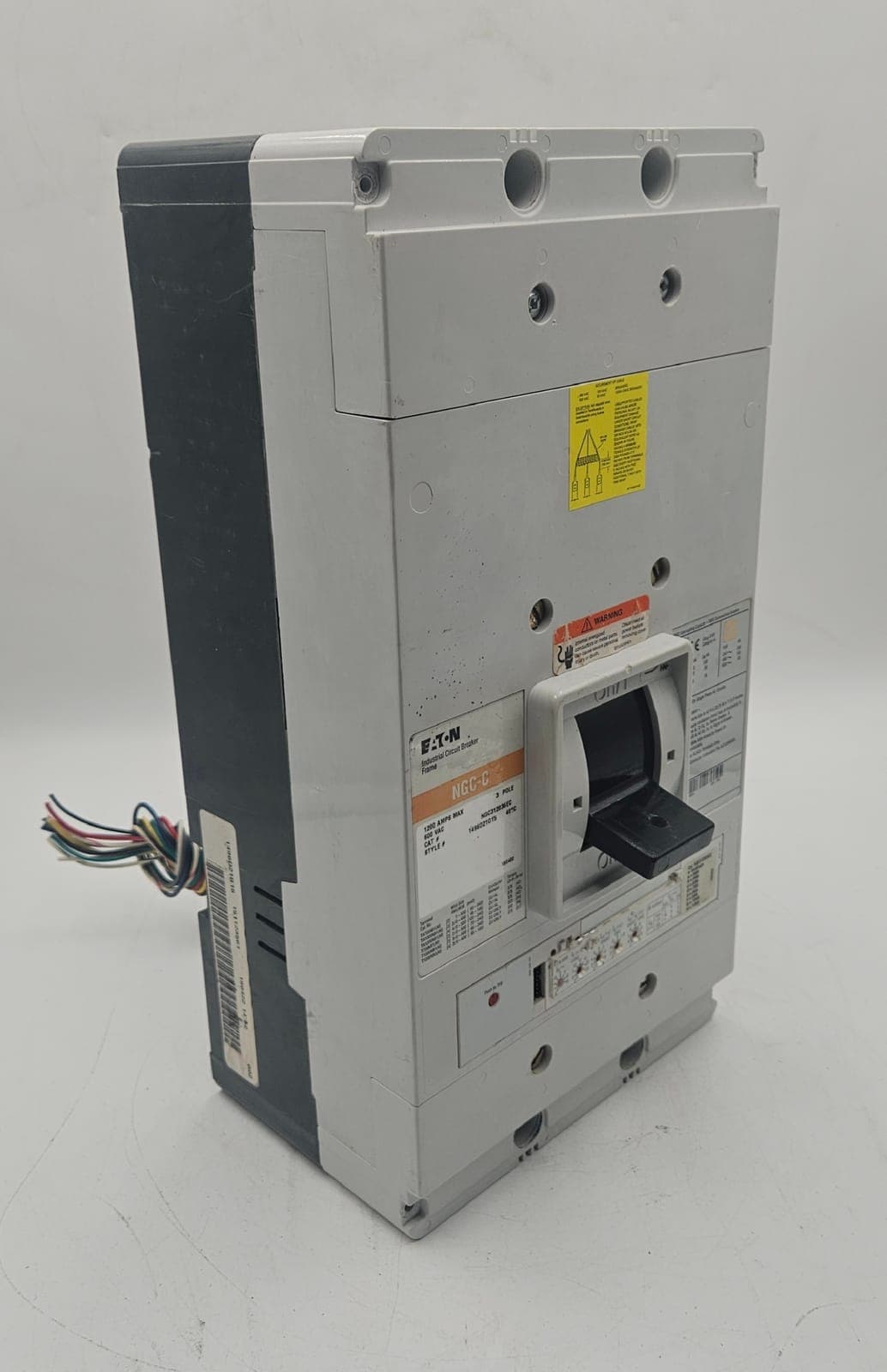 Eaton NGC312036EC Circuit Breaker — image 1 of 8