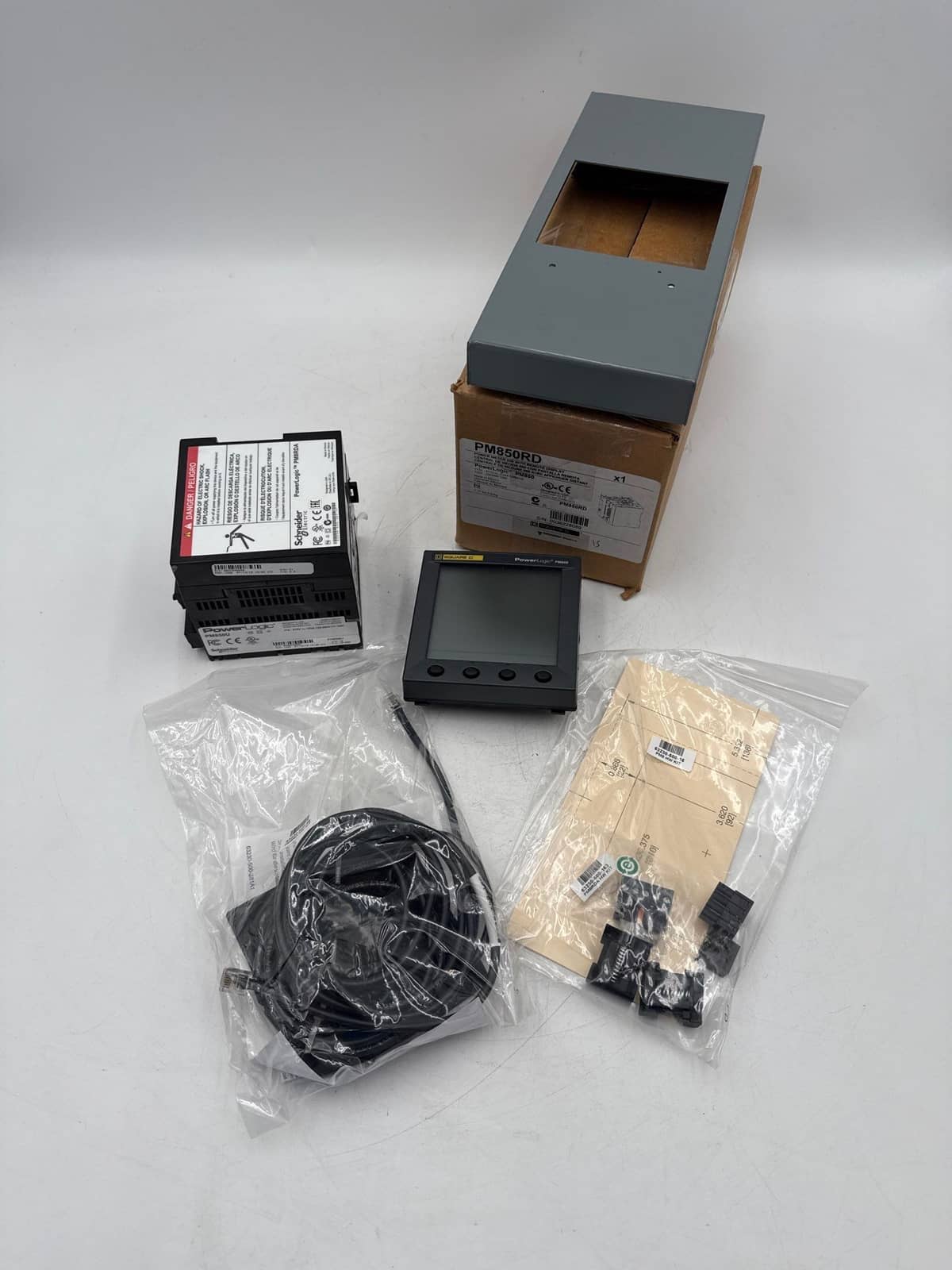 Square D PM850RD PLC — image 1 of 9
