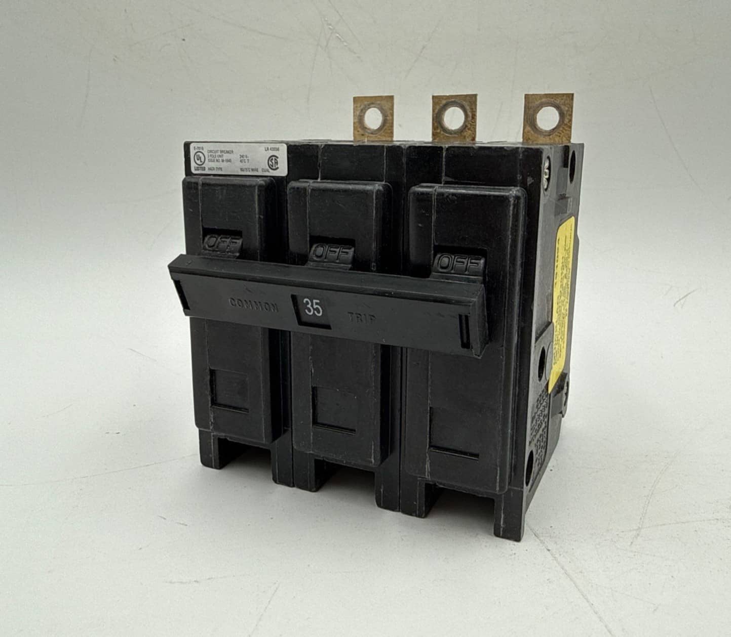 Eaton QBHW3035H Circuit Breaker — image 1 of 9