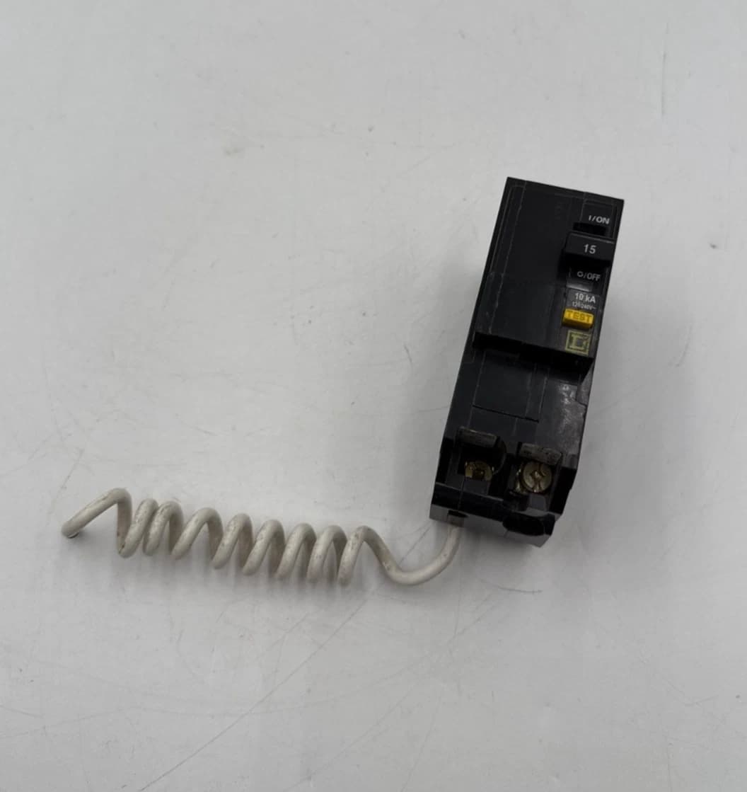 Square D QO215GFI Circuit Breaker 15A 2P 120/240V 1PH 10kA QO Plug On 15 Amp – image 1