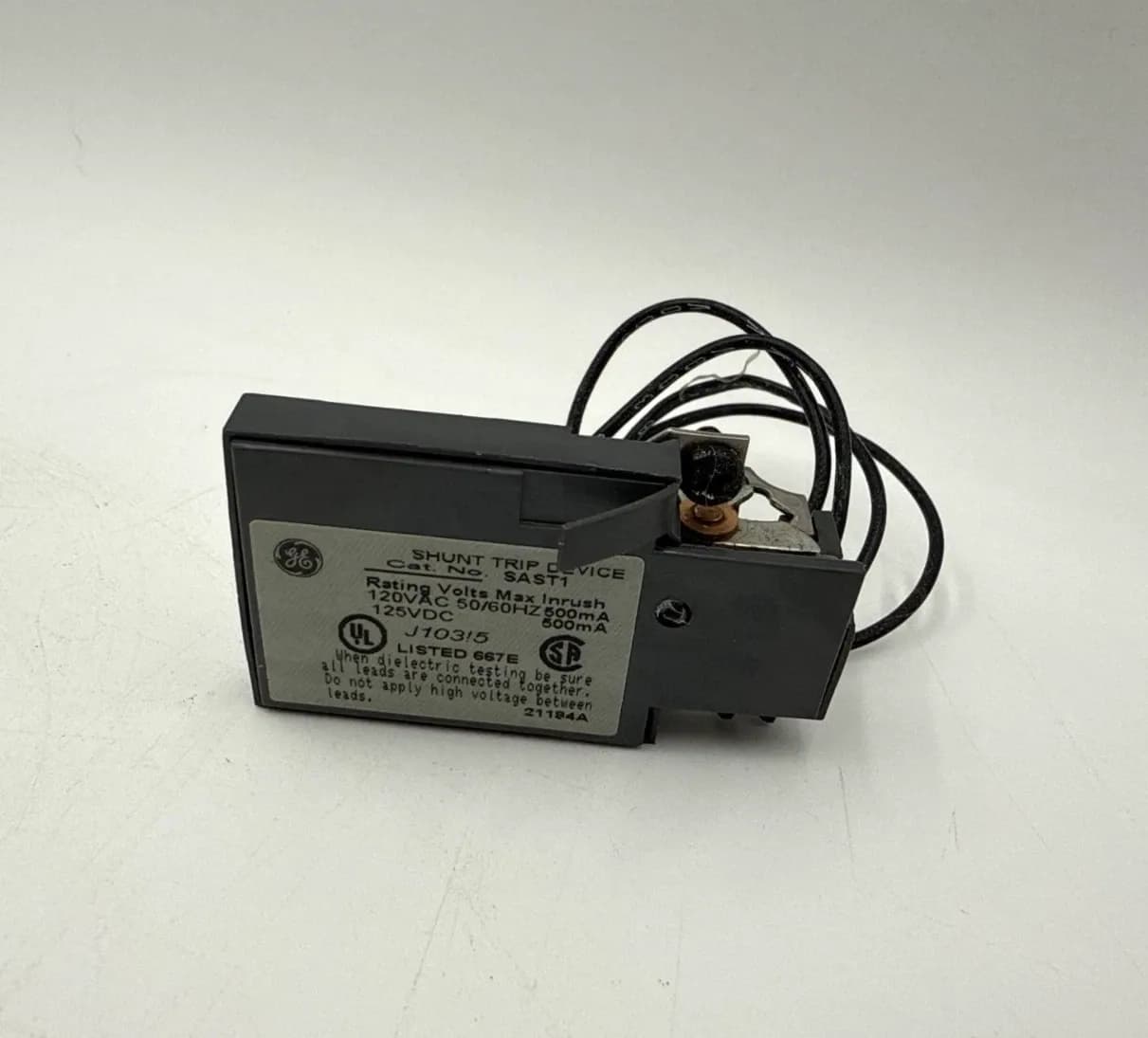 GE SAST1 Shunt Trip Device 120VAC 50/60Hz 500mA Black for Spectra Breaker