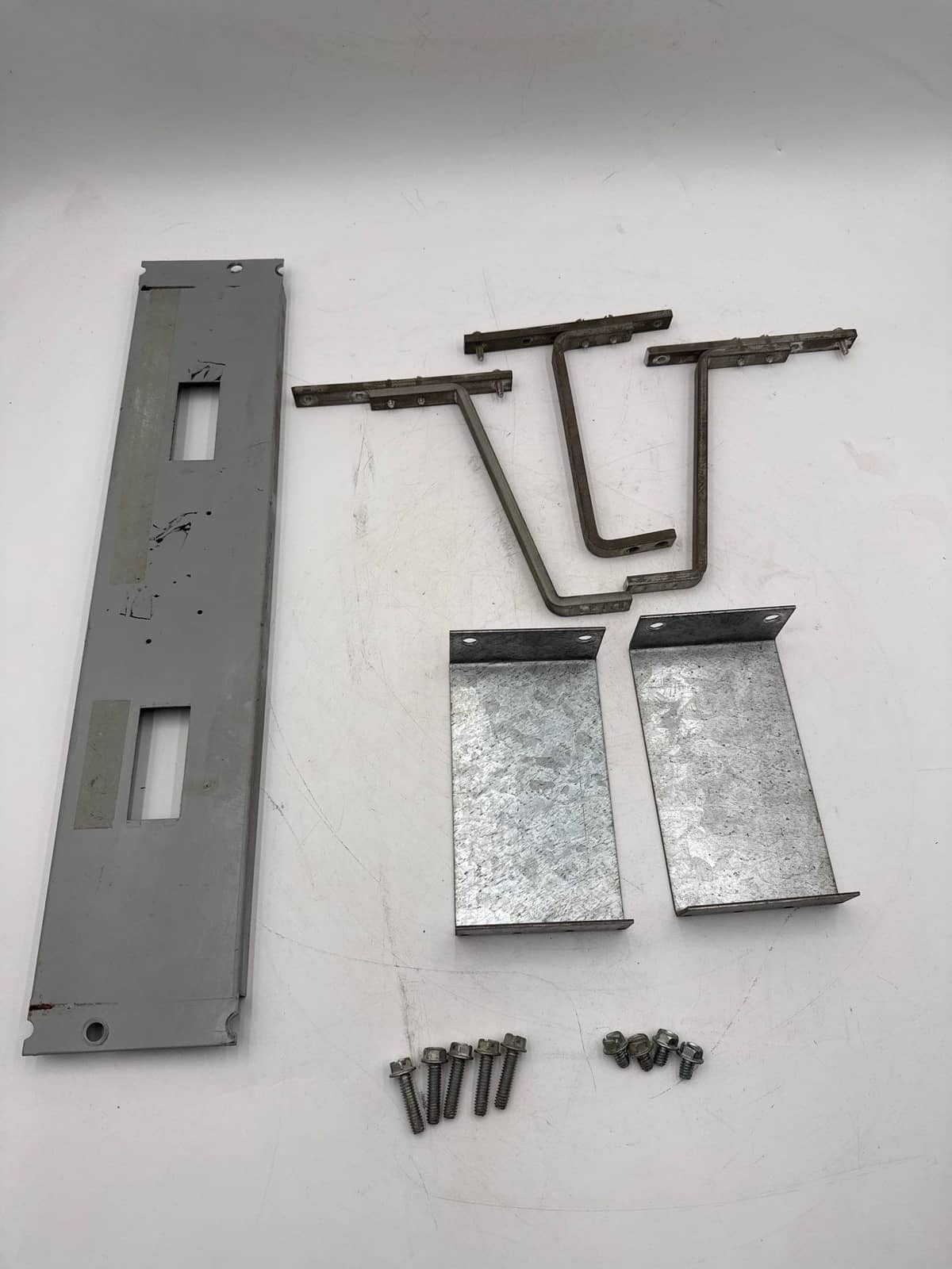 Siemens SE6D Circuit Breaker Accessory — image 1 of 6