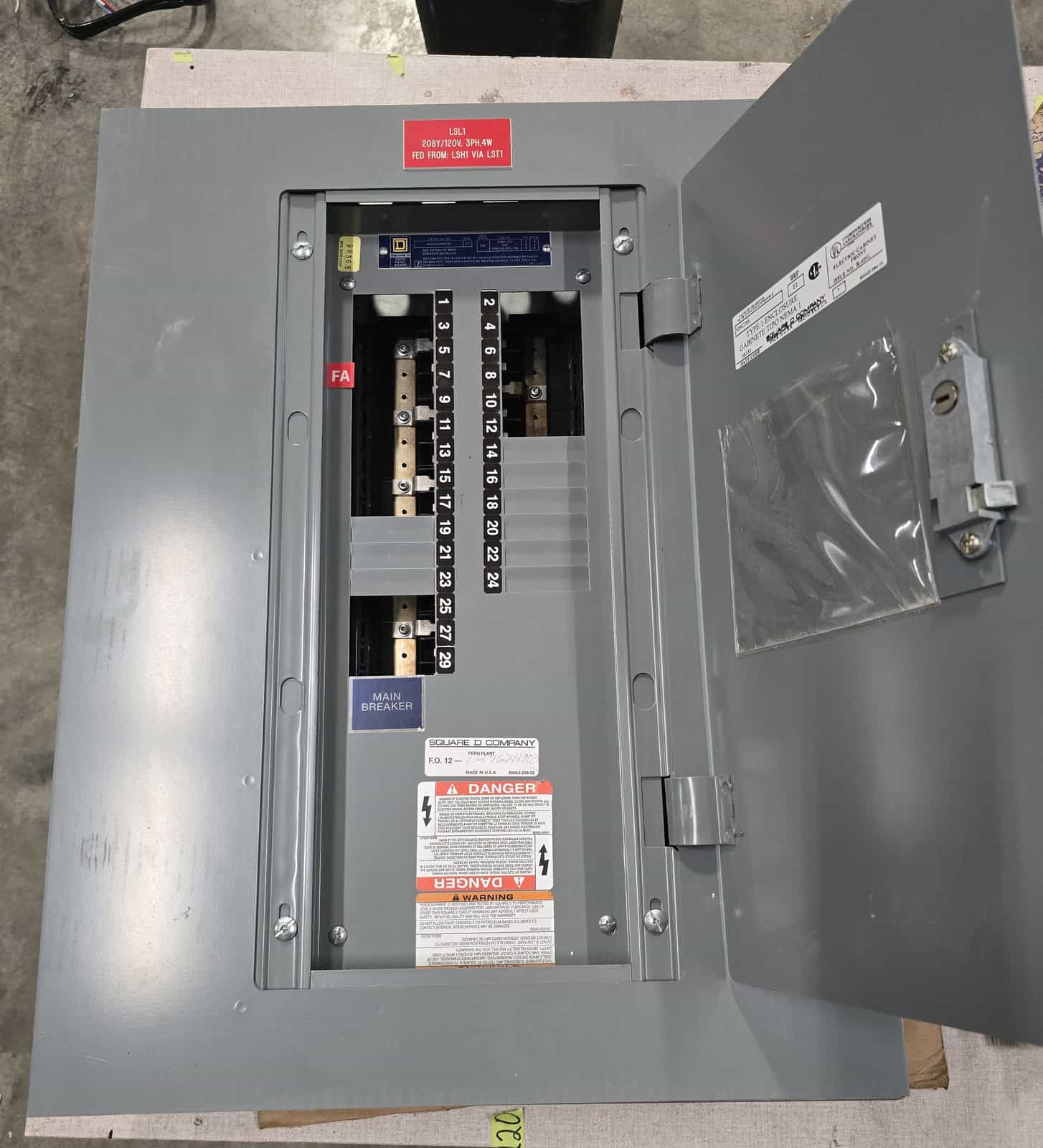 Square D NQOD424M100 Panel — image 1 of 11