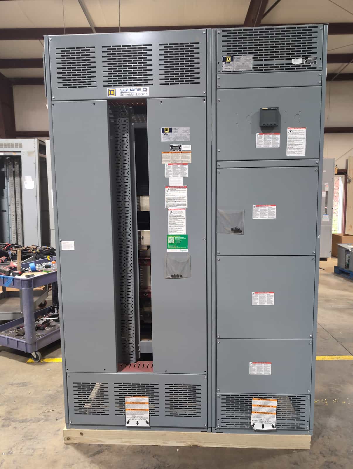 Square D QED I-Line Switchboard — image 1 of 12