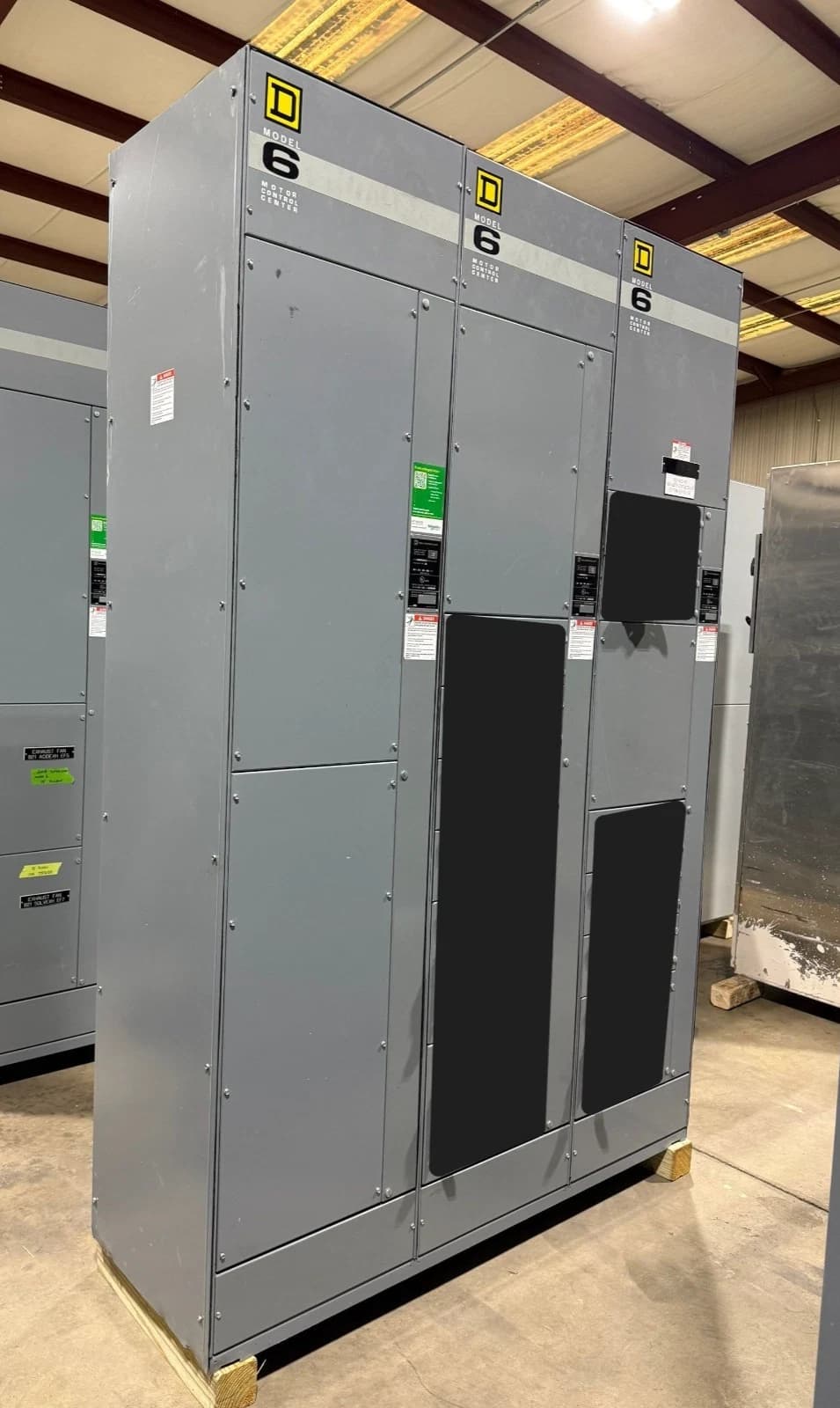 Sq D Model 6 1200A/600A 600V MCC Motor Control Center MLO 3x Section -READ DESC